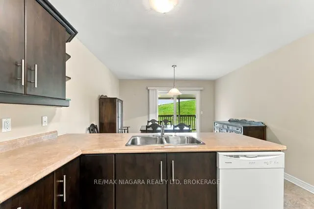 50 Shipview Court