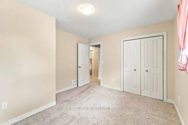 50 Shipview Court