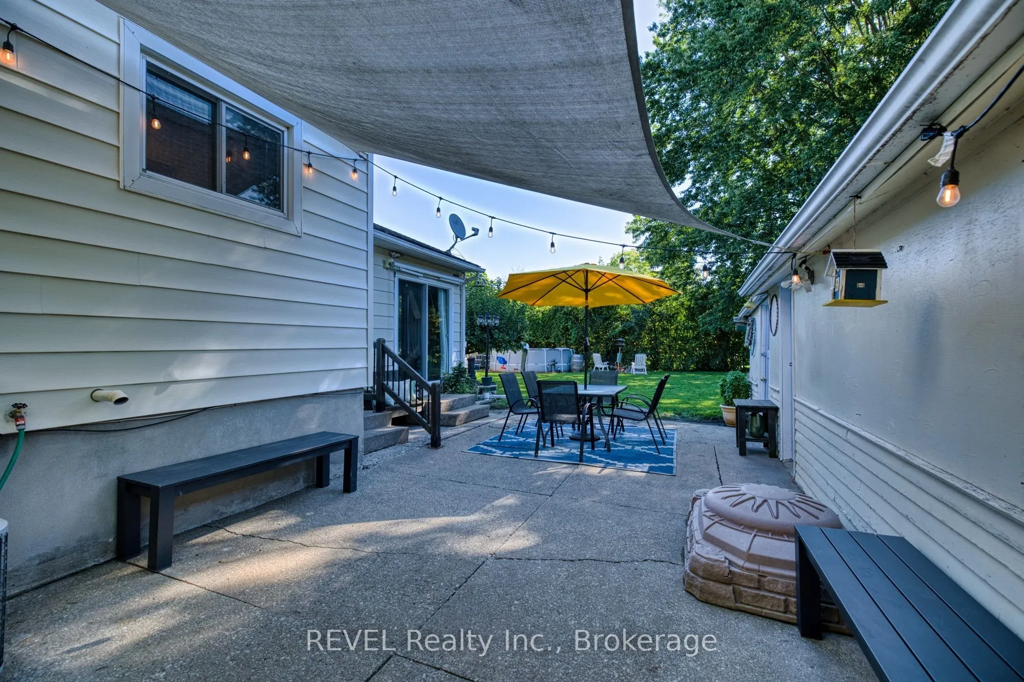 5608 Glamis Crescent