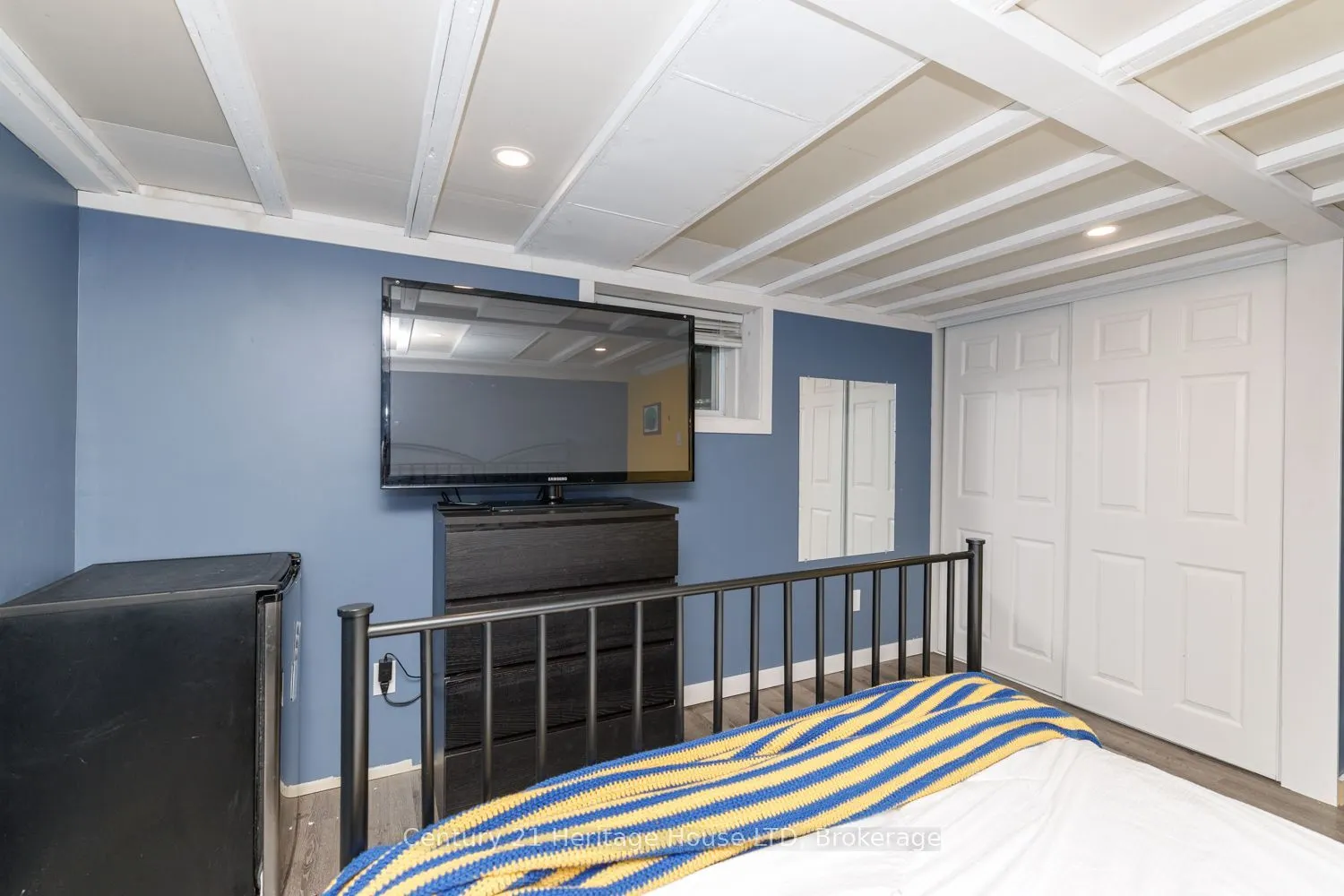 6 Greenock Circle