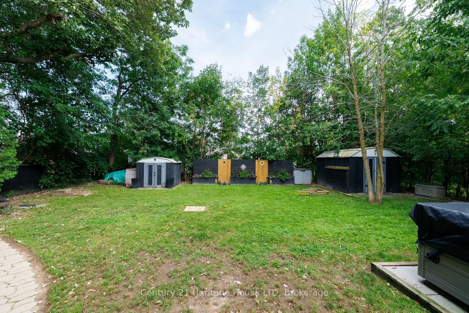 6 Greenock Circle