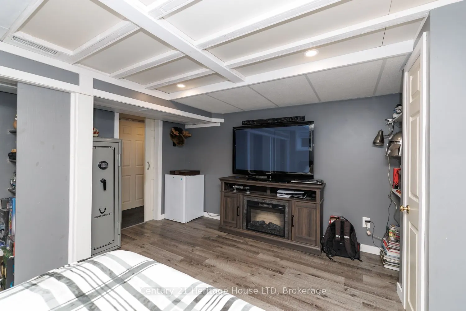 6 Greenock Circle