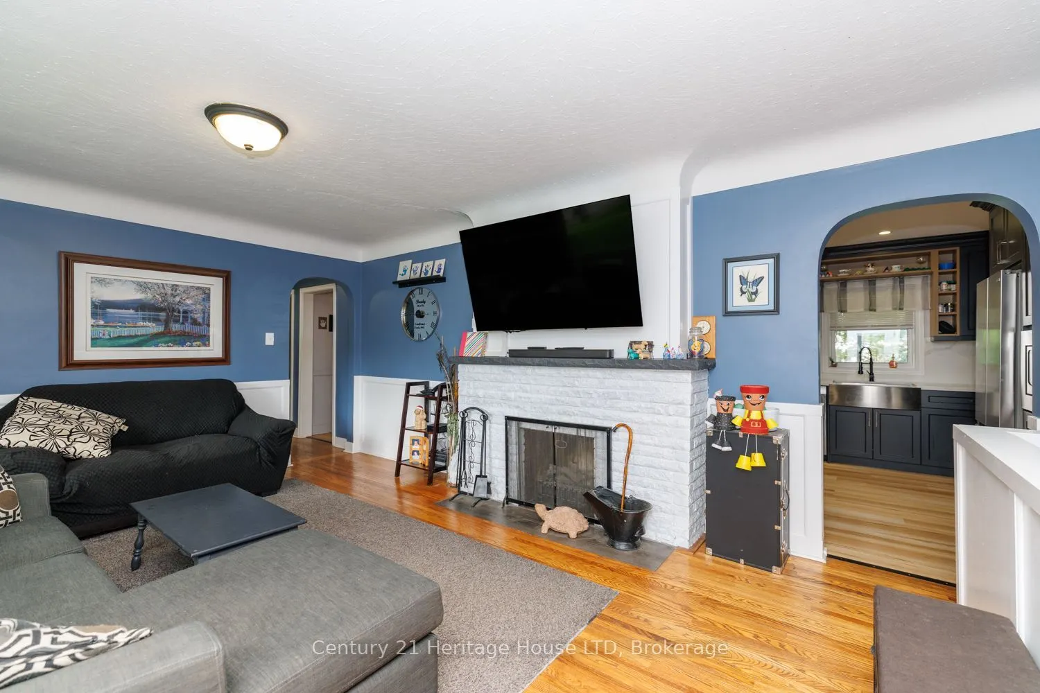 6 Greenock Circle