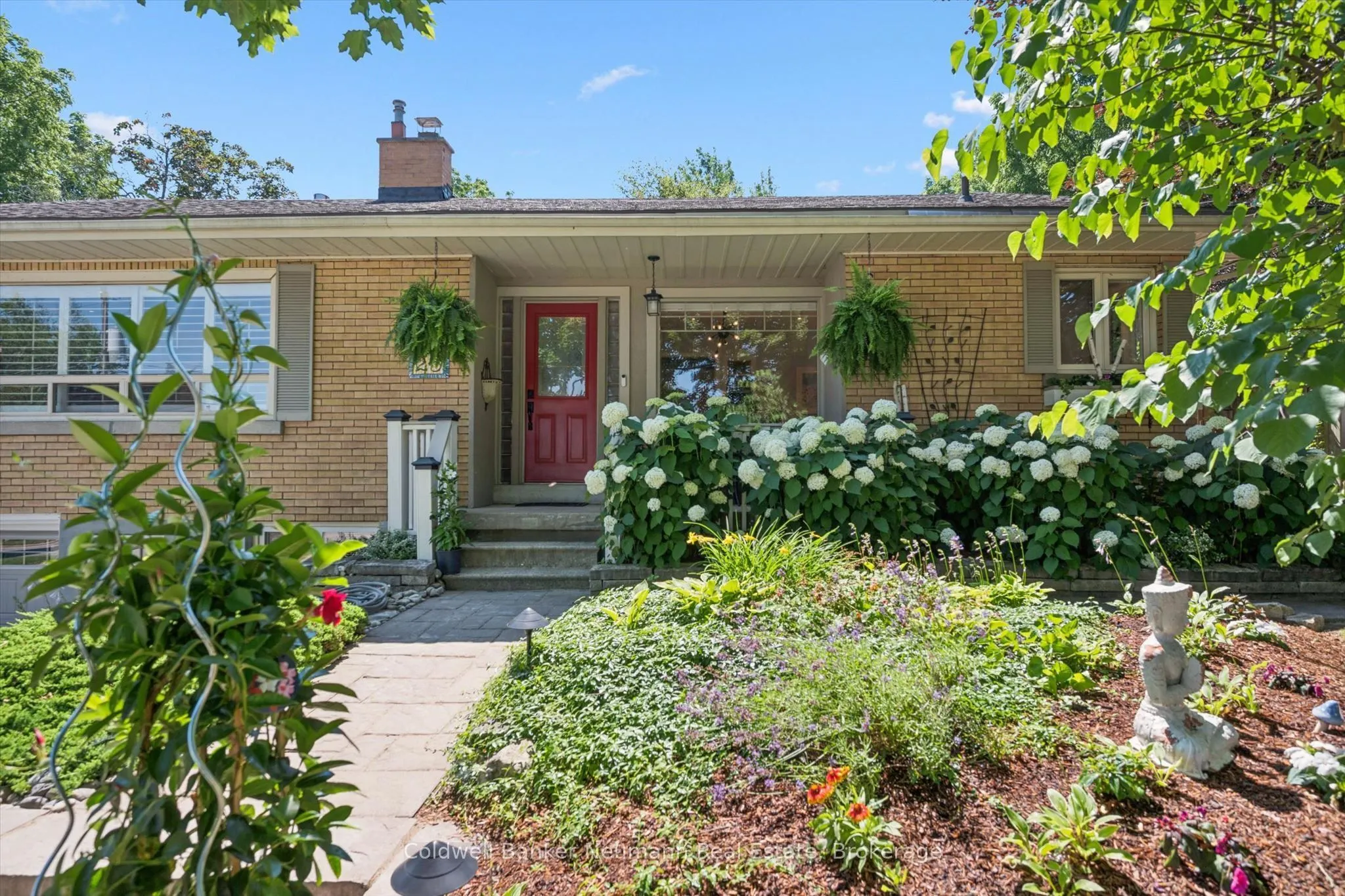 25 Bennett Avenue