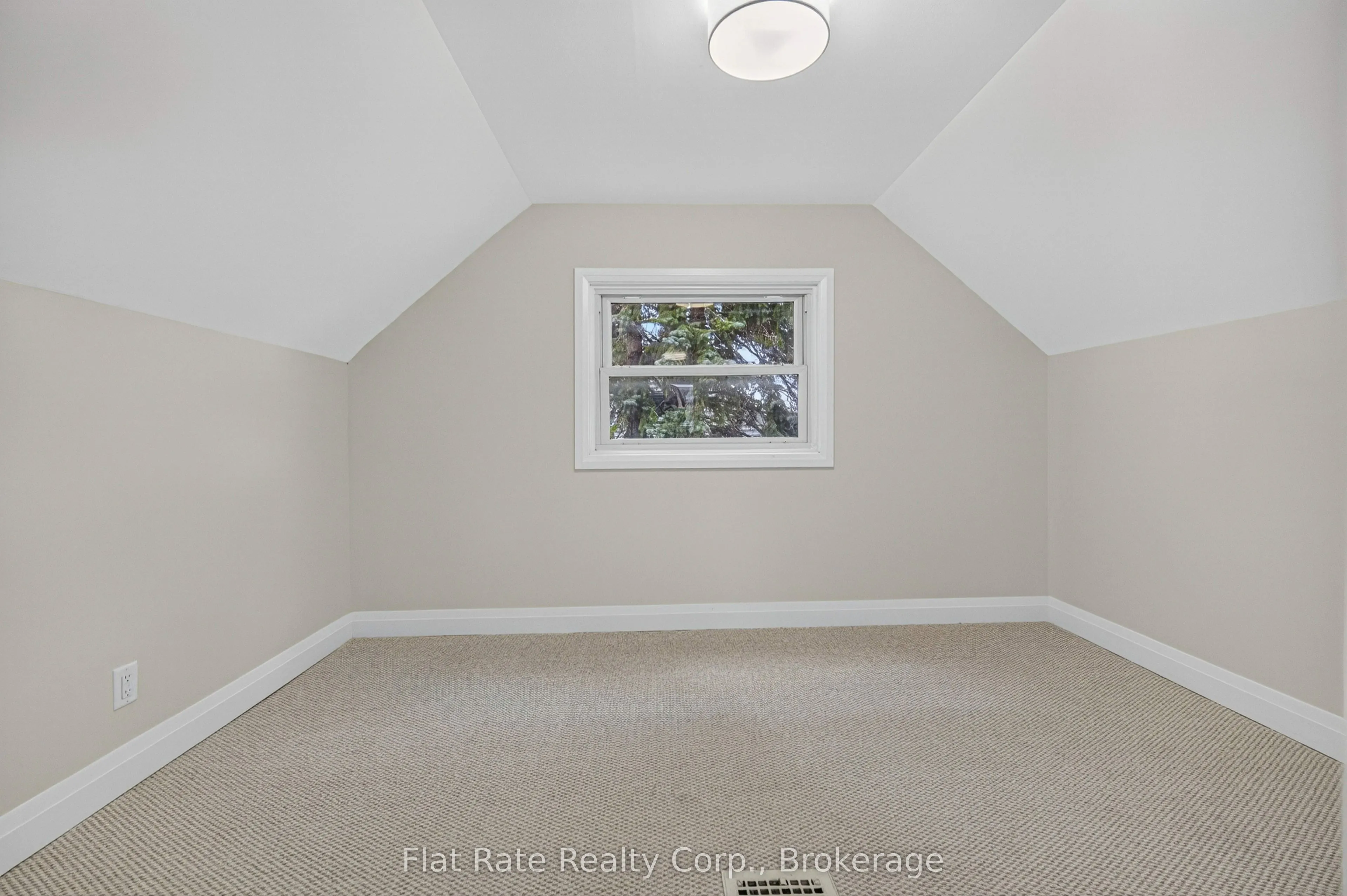 718 GILLESPIE Avenue