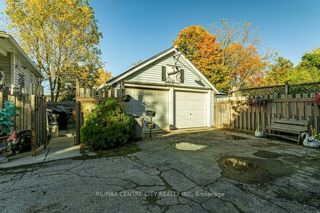 61 Alma Street