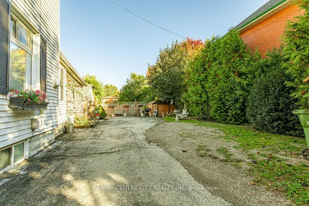 61 Alma Street