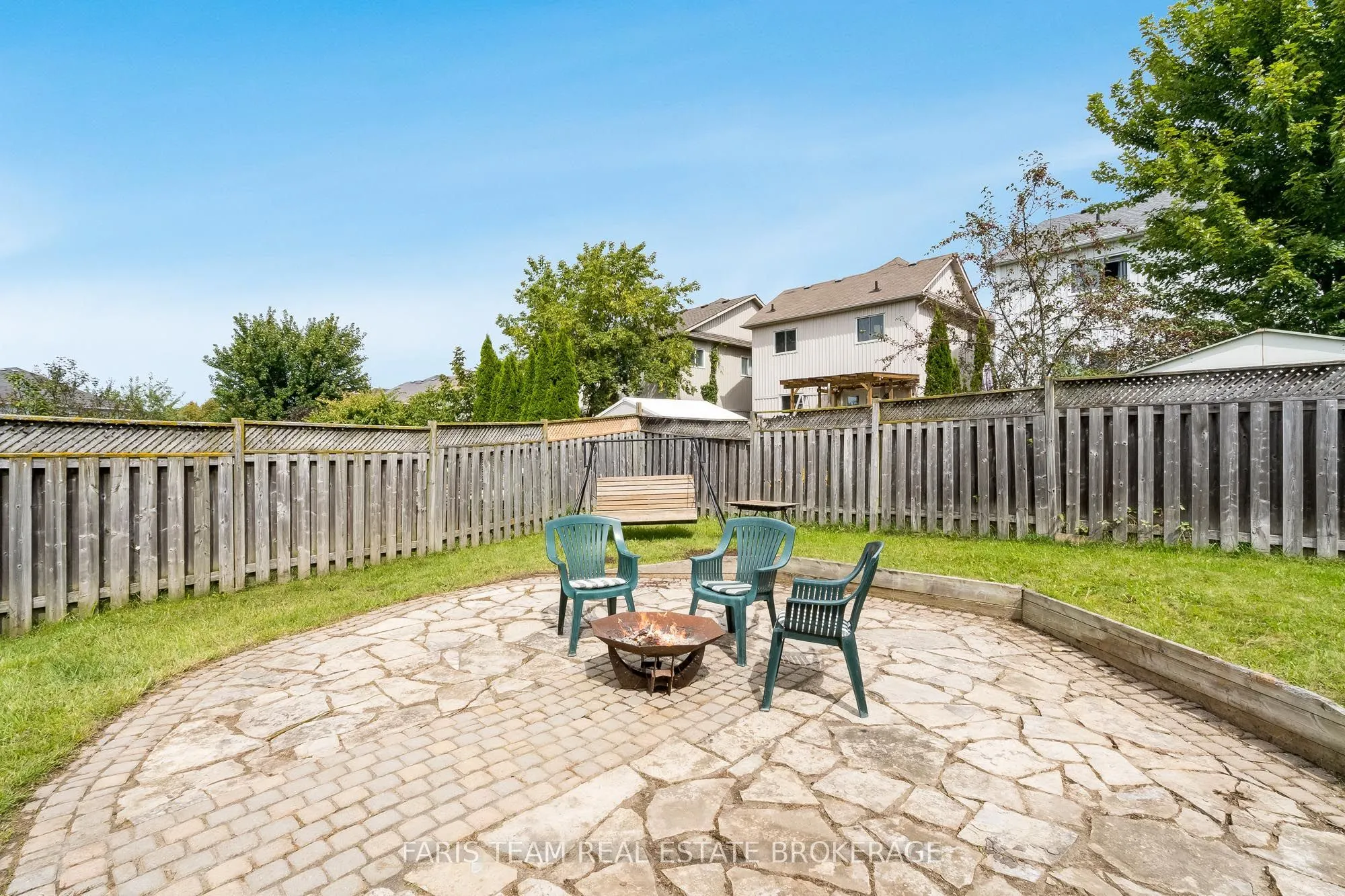 782 Greenwood Crescent