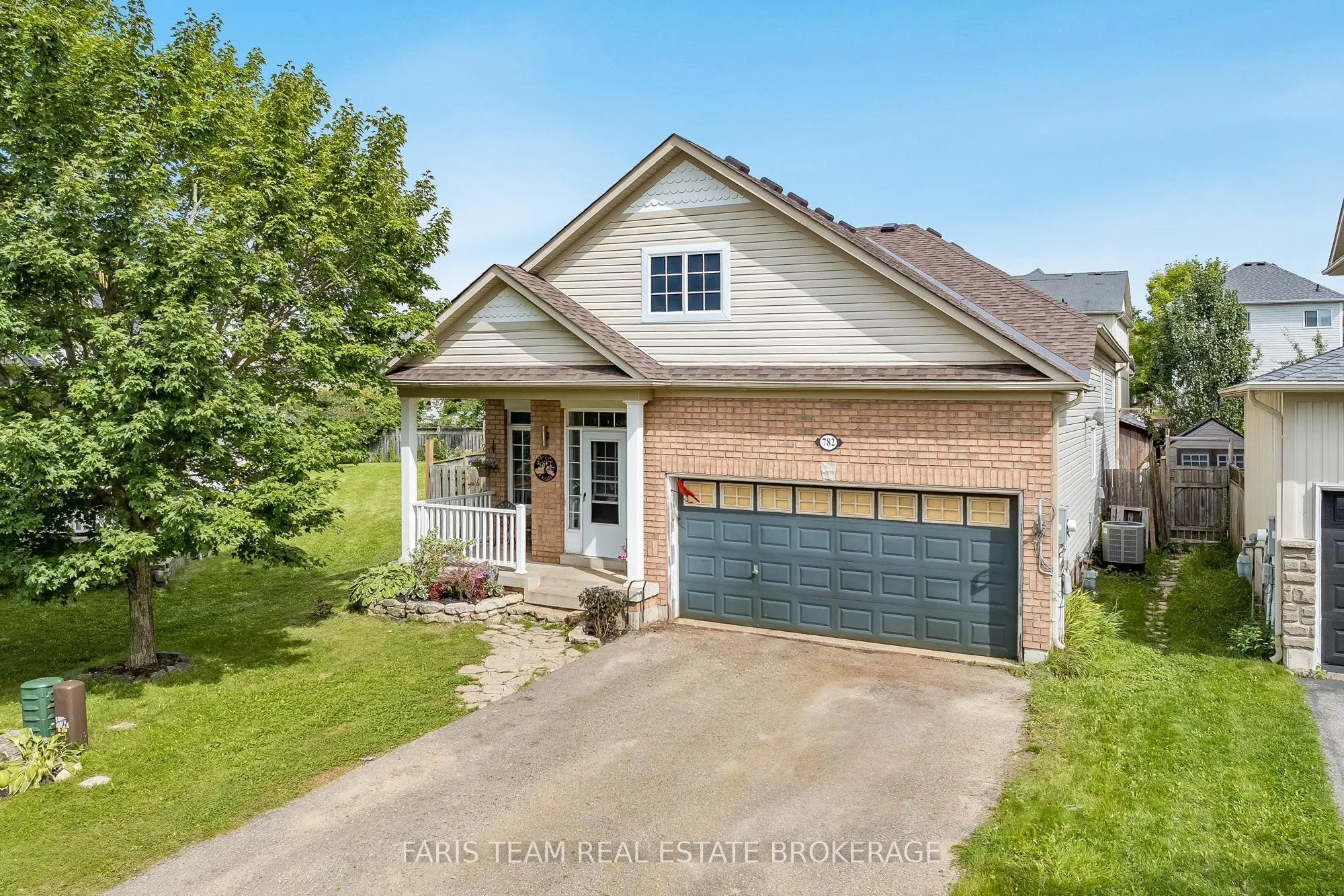 782 Greenwood Crescent