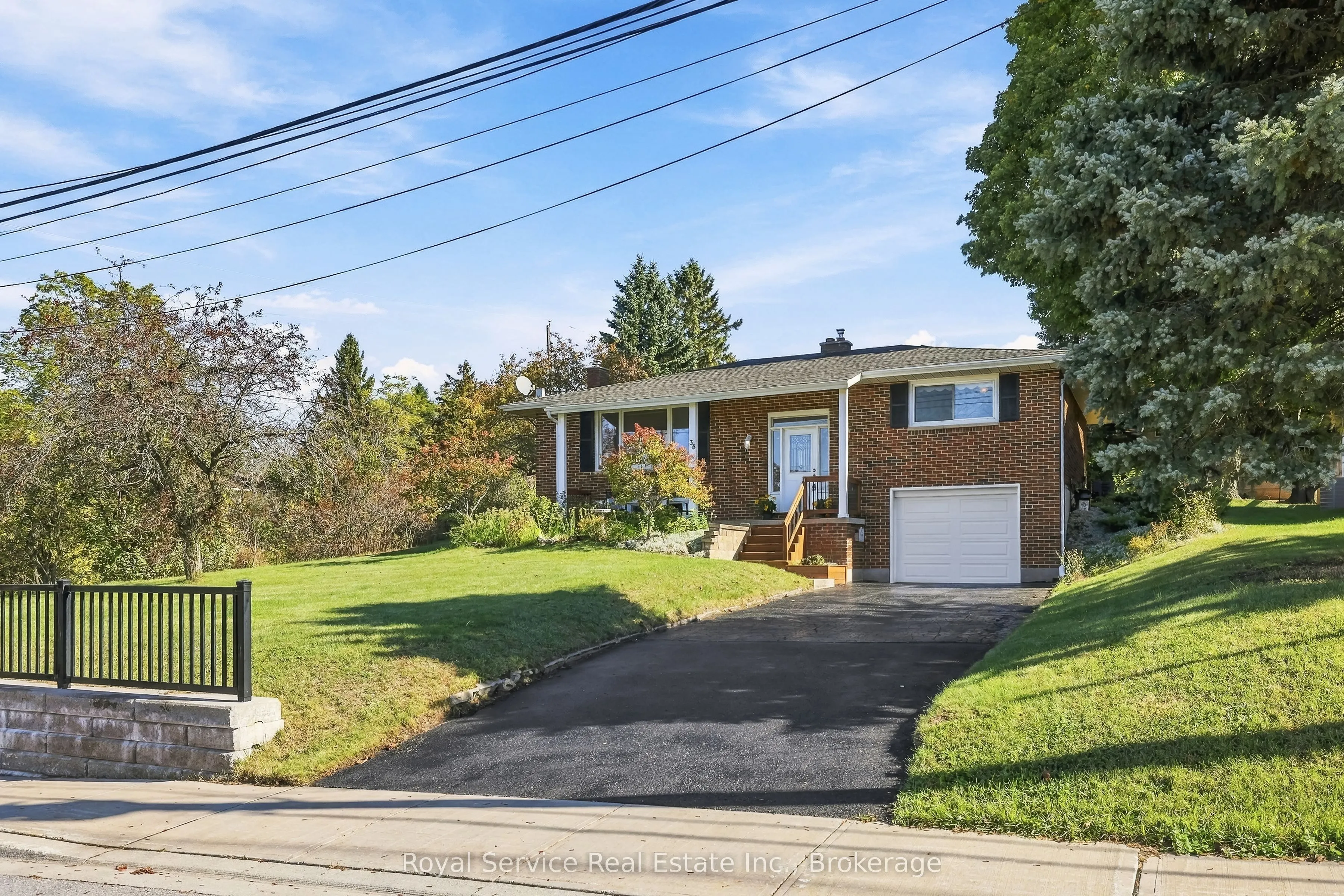 38 Burnham Avenue