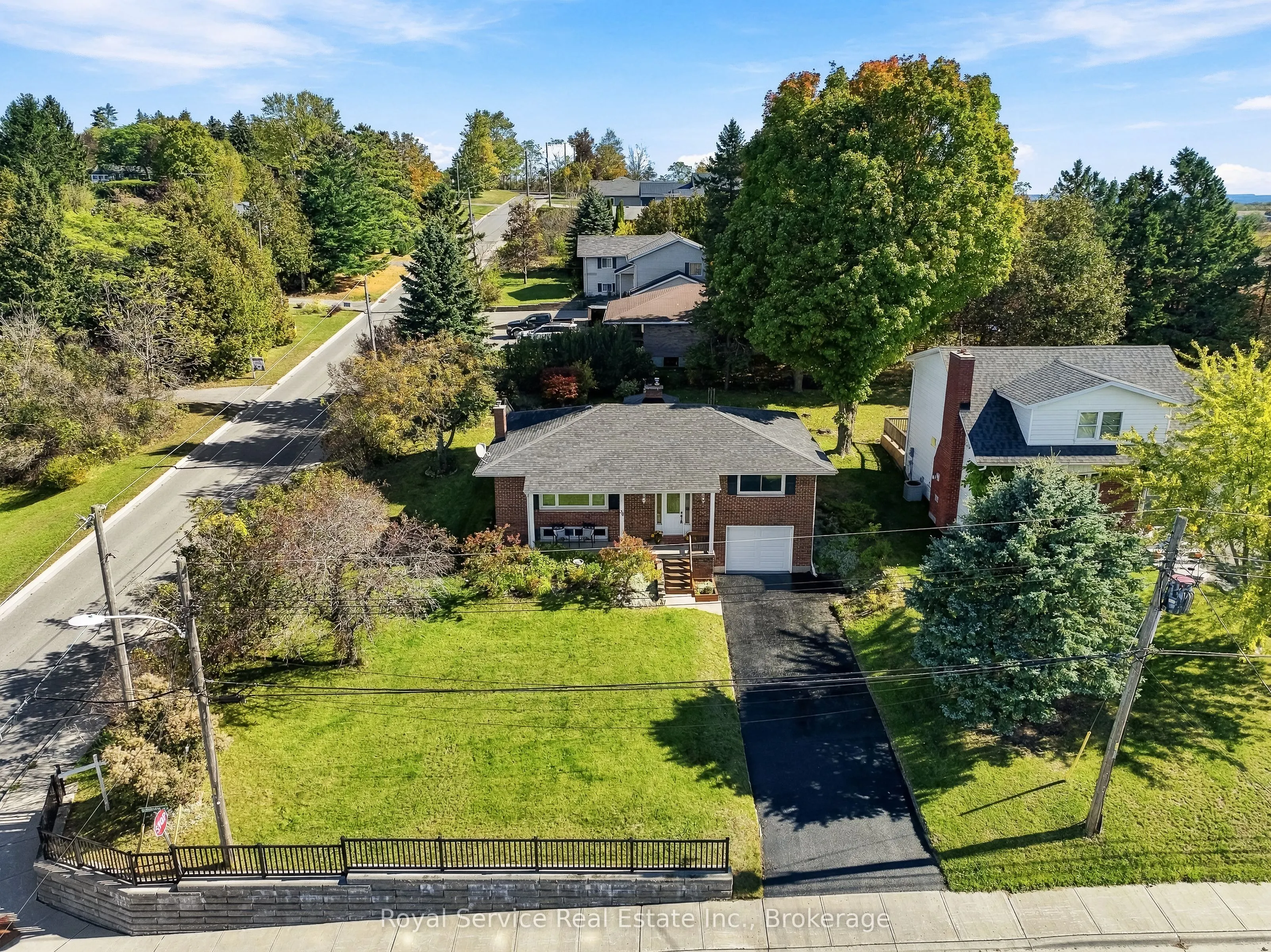 38 Burnham Avenue