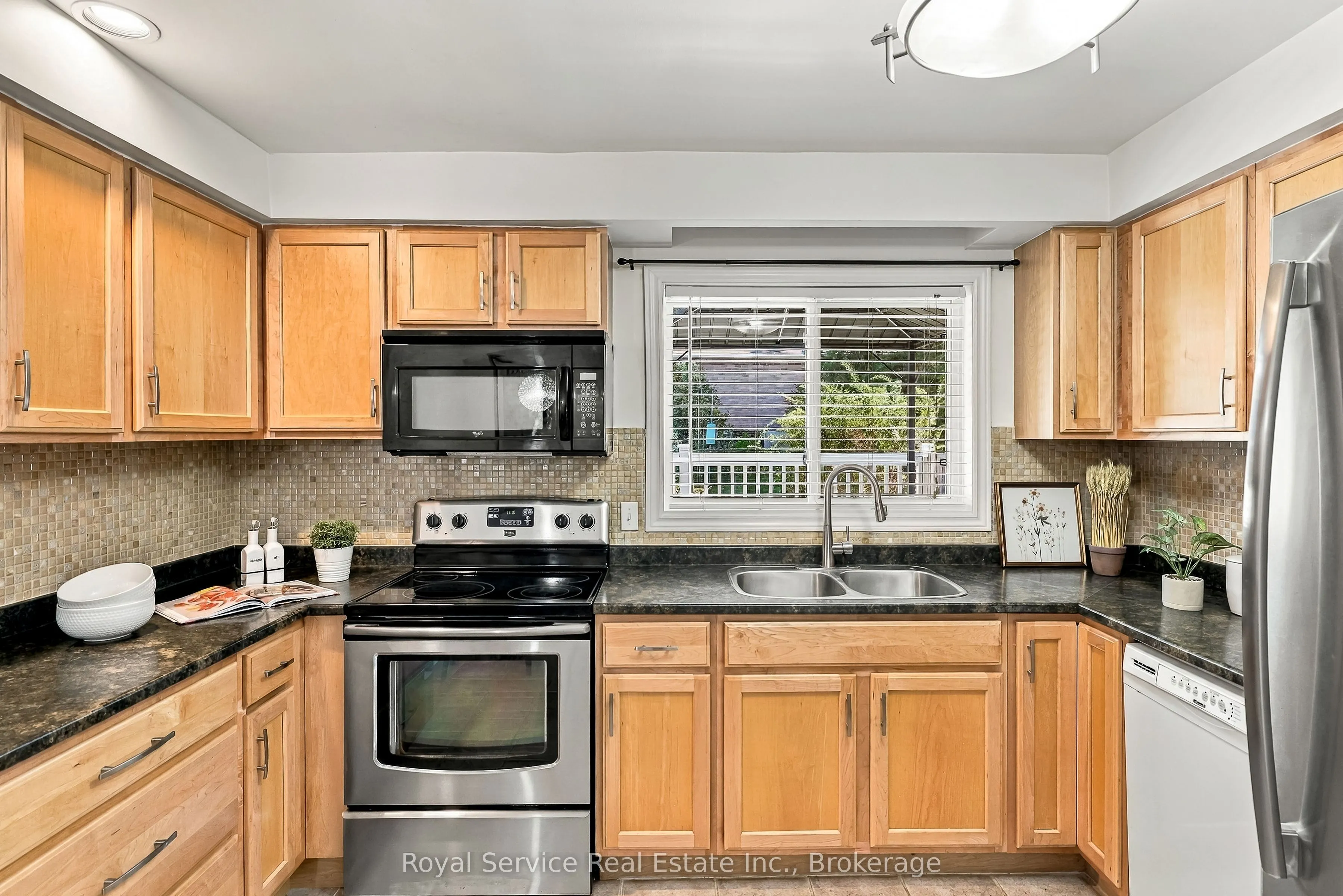 38 Burnham Avenue