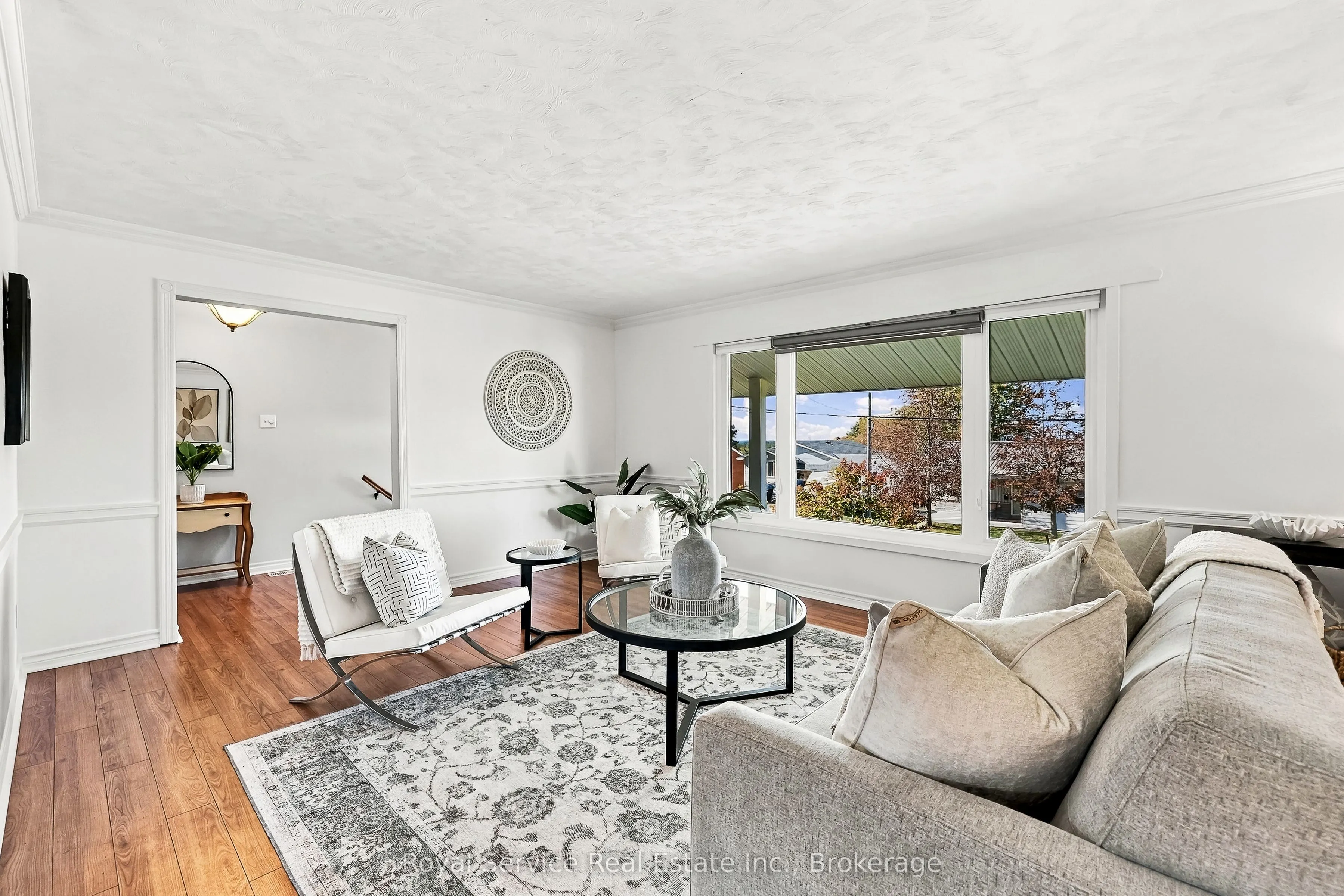 38 Burnham Avenue