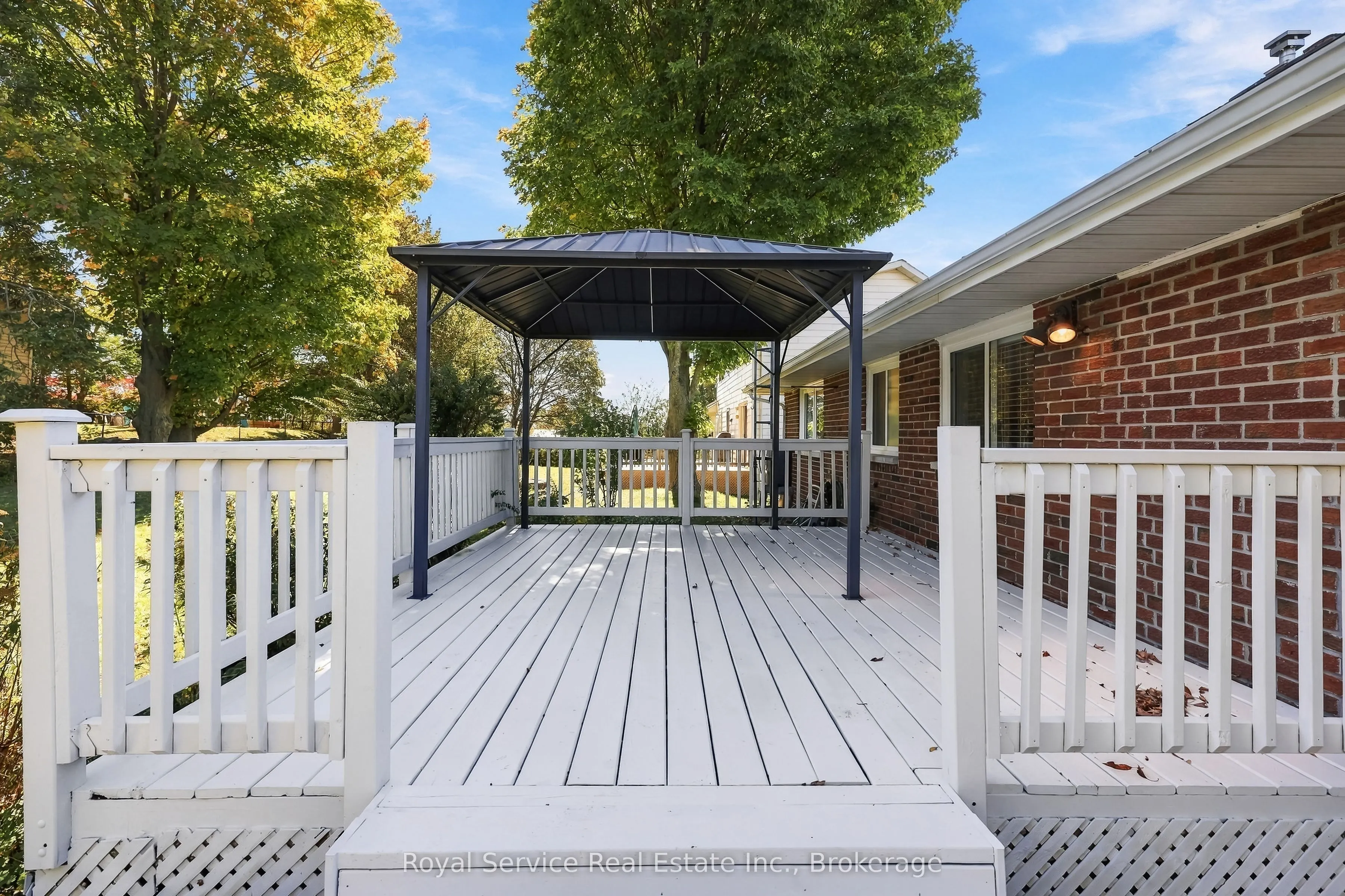 38 Burnham Avenue