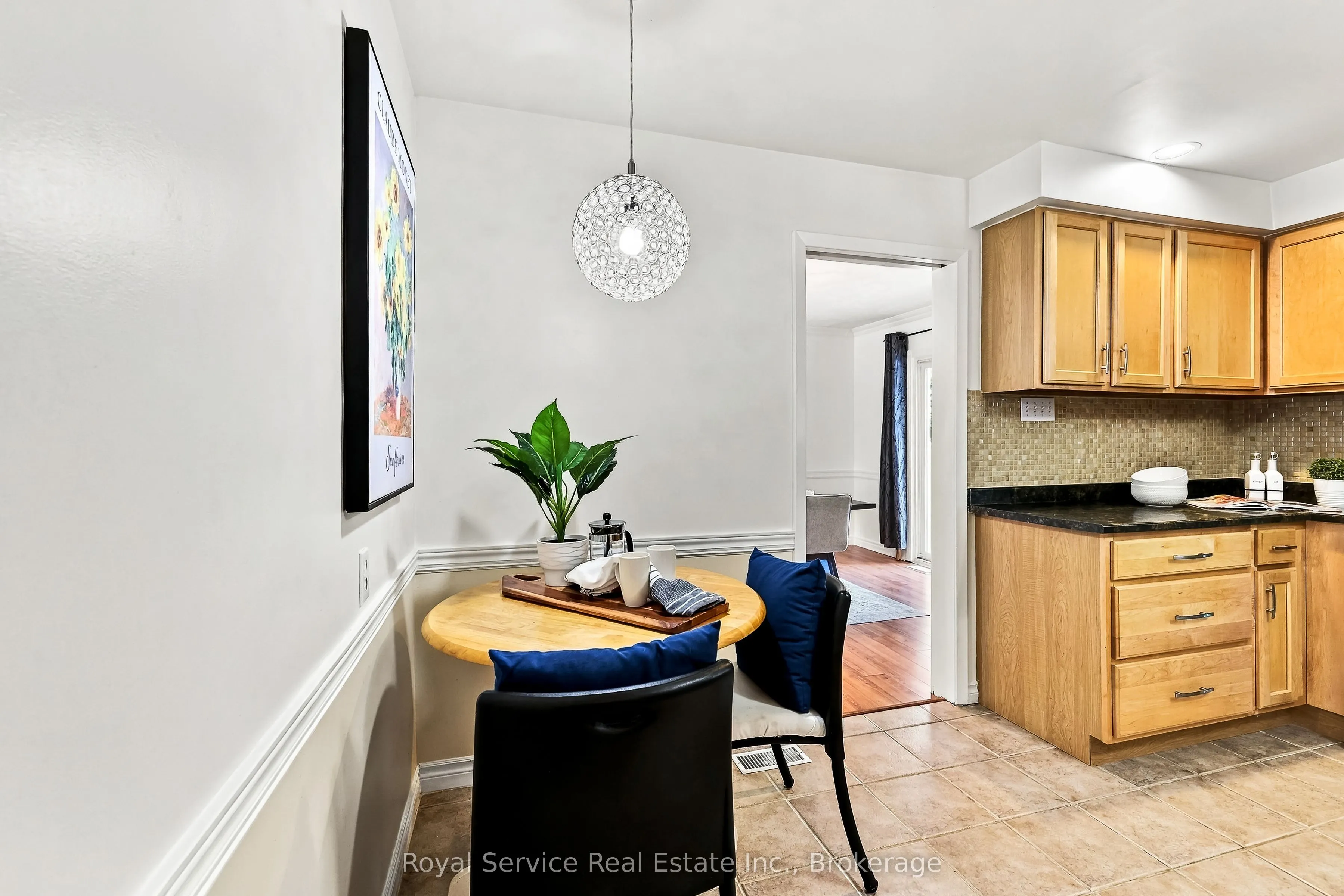 38 Burnham Avenue