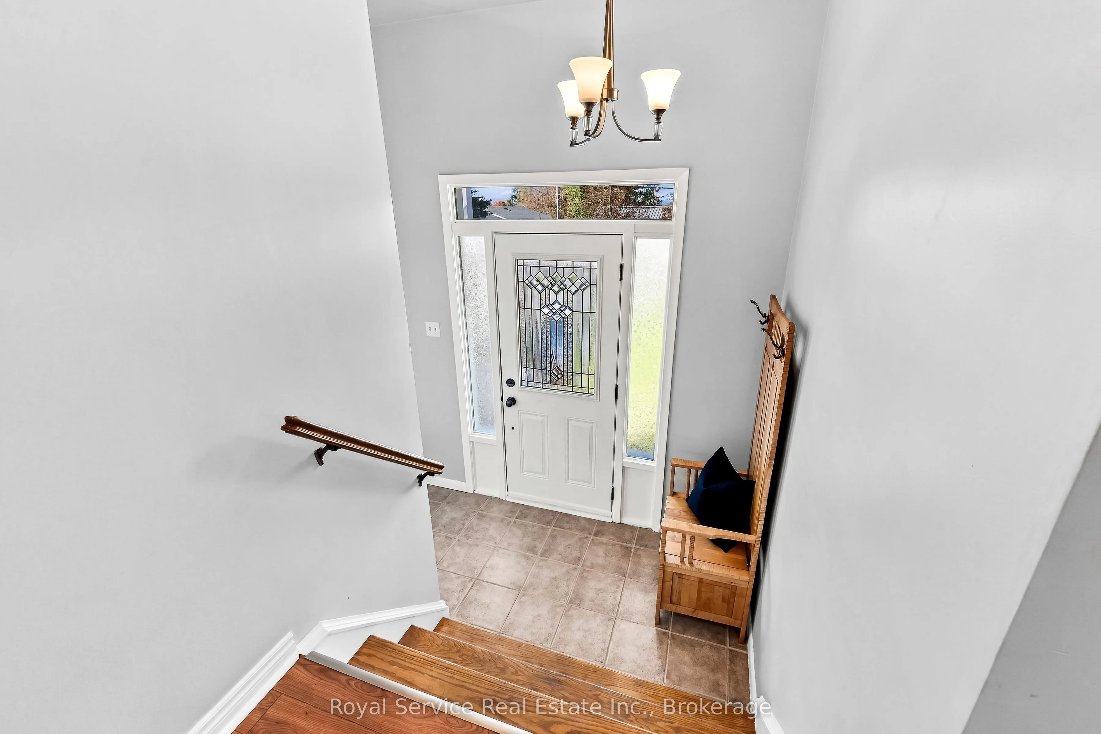 38 Burnham Avenue