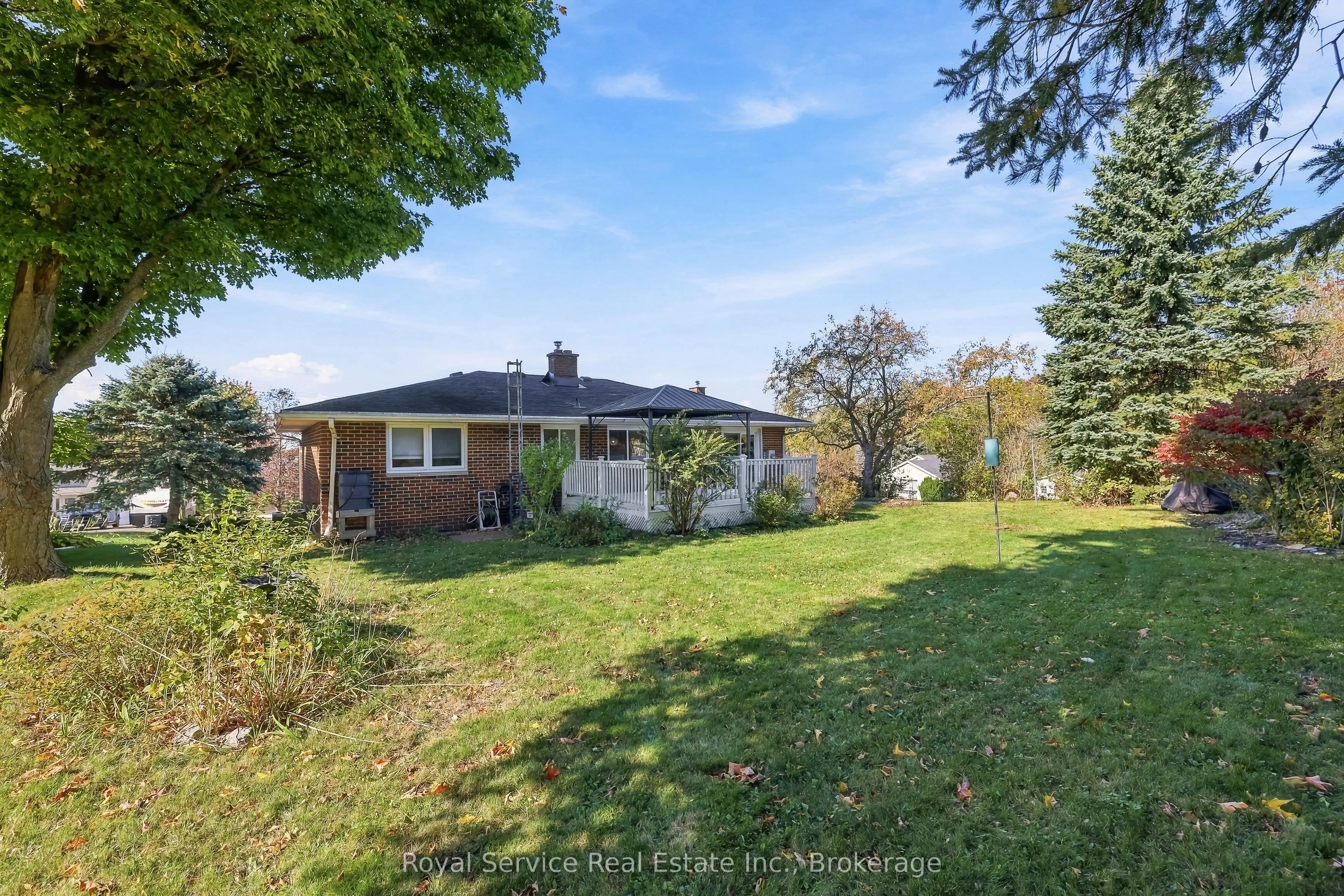 38 Burnham Avenue