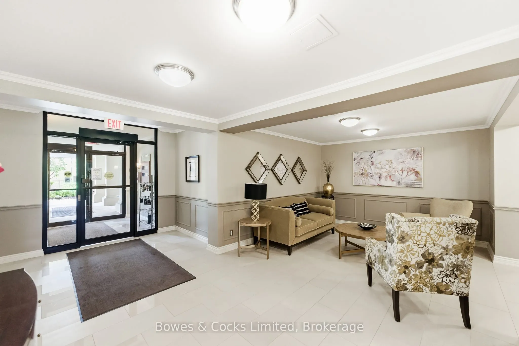 869 Clonsilla Avenue #110