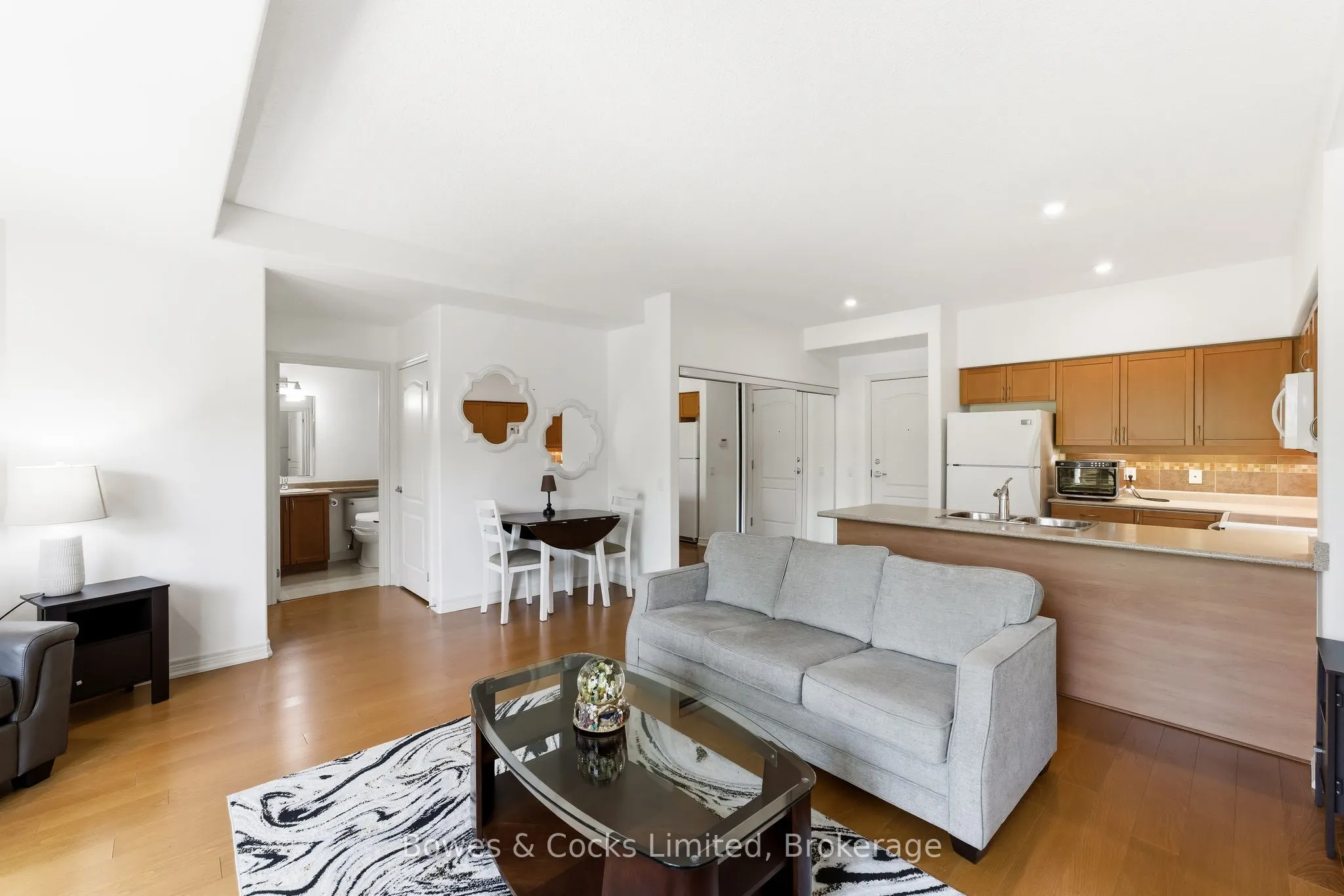 869 Clonsilla Avenue #110