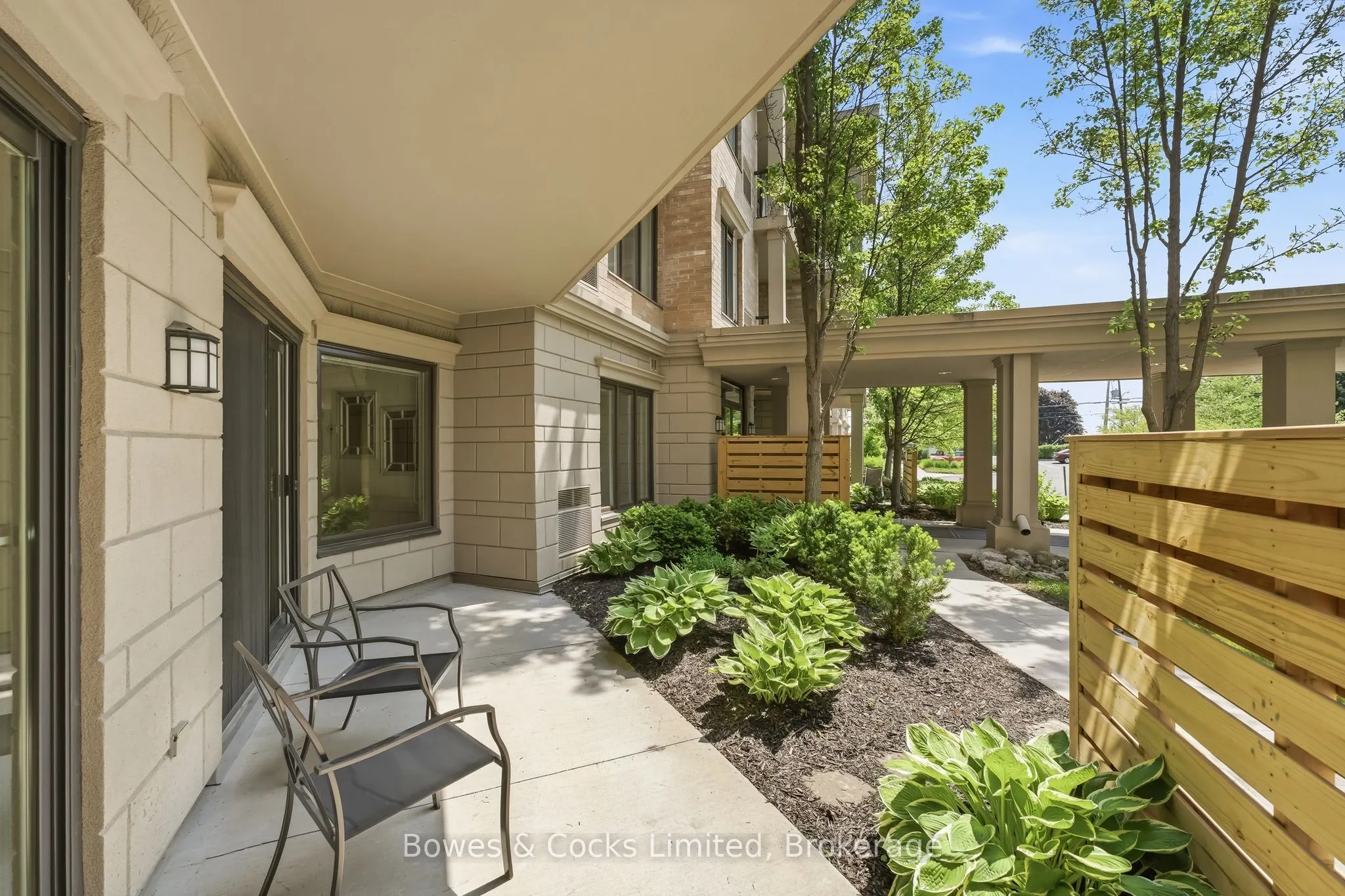 869 Clonsilla Avenue #110