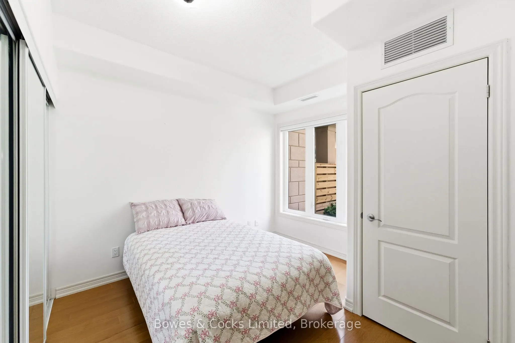 869 Clonsilla Avenue #110