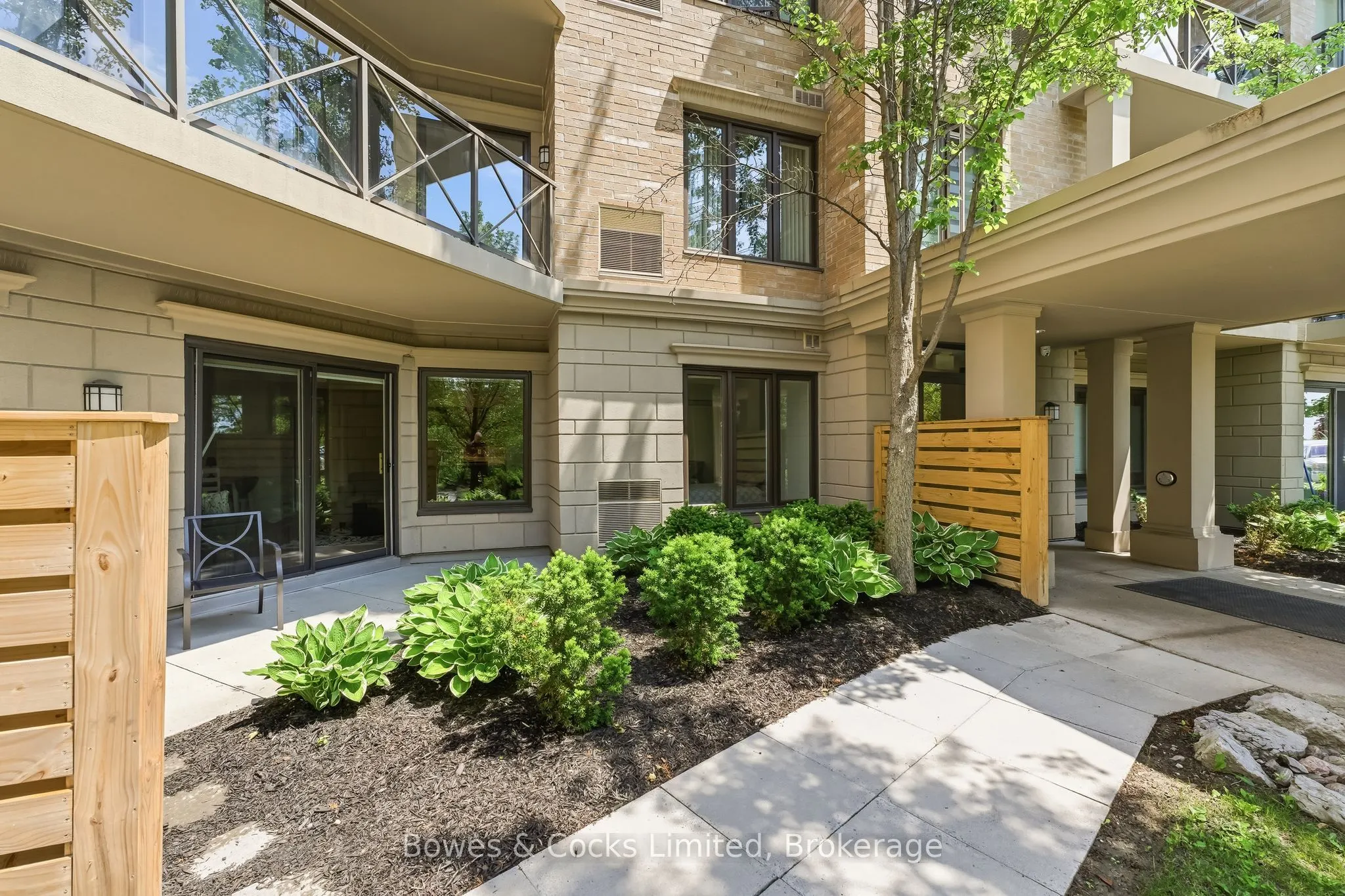 869 Clonsilla Avenue #110