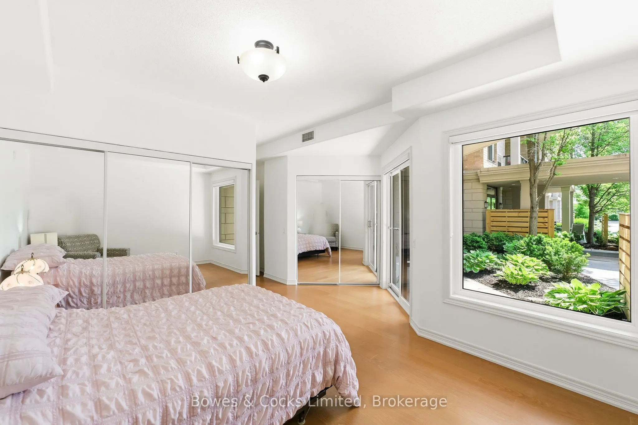 869 Clonsilla Avenue #110