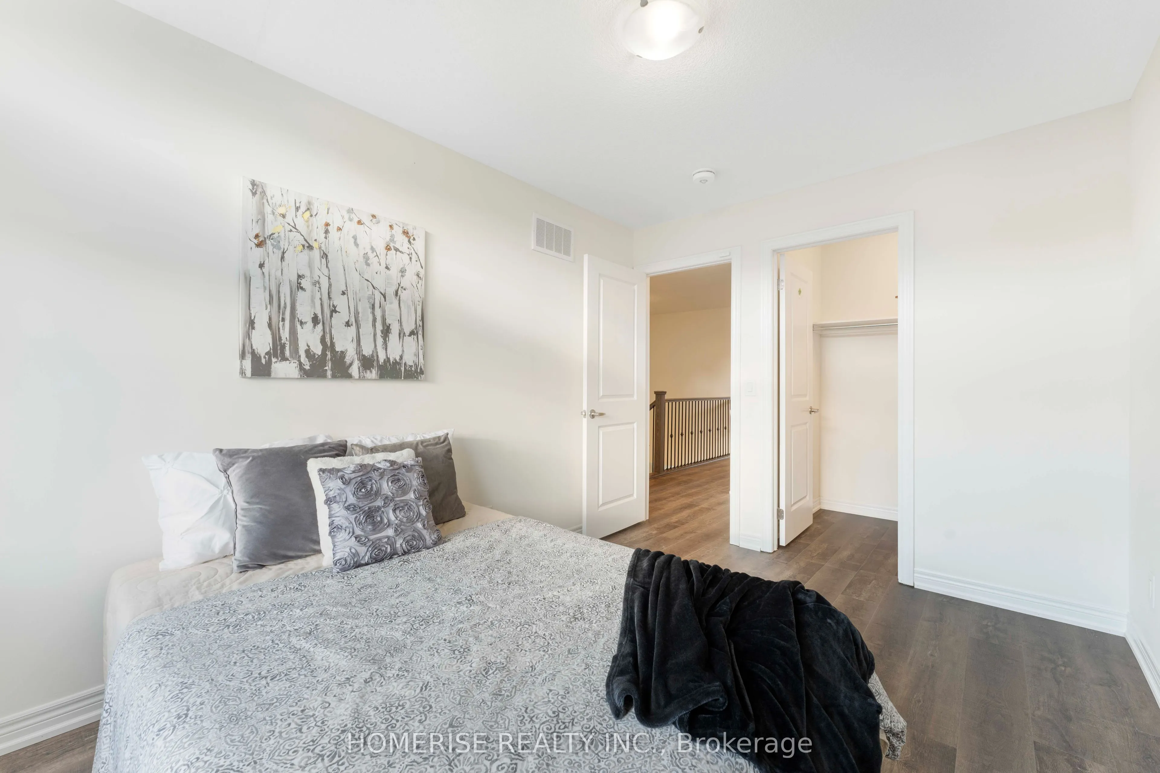 29 Roywood Street