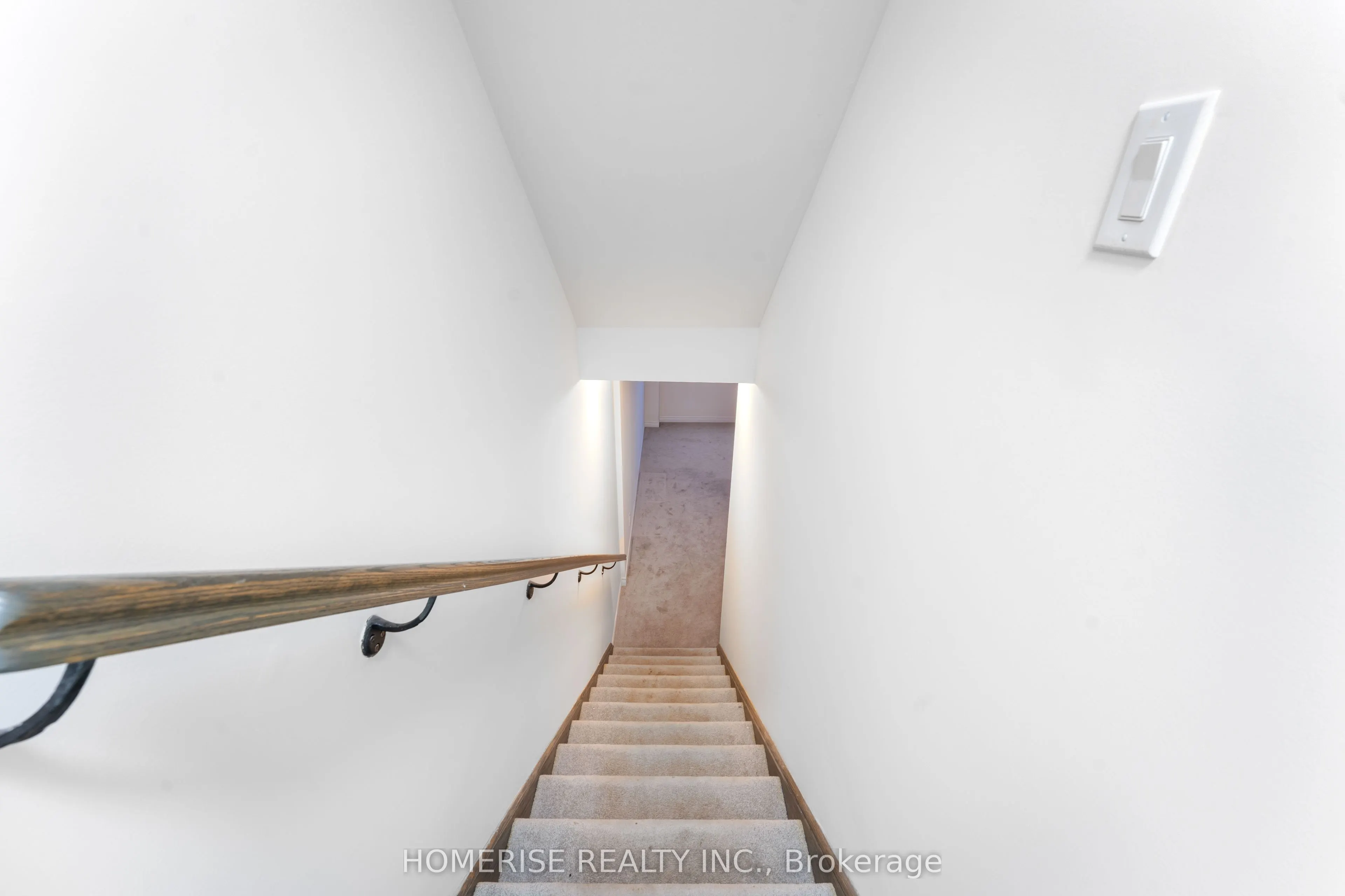 29 Roywood Street