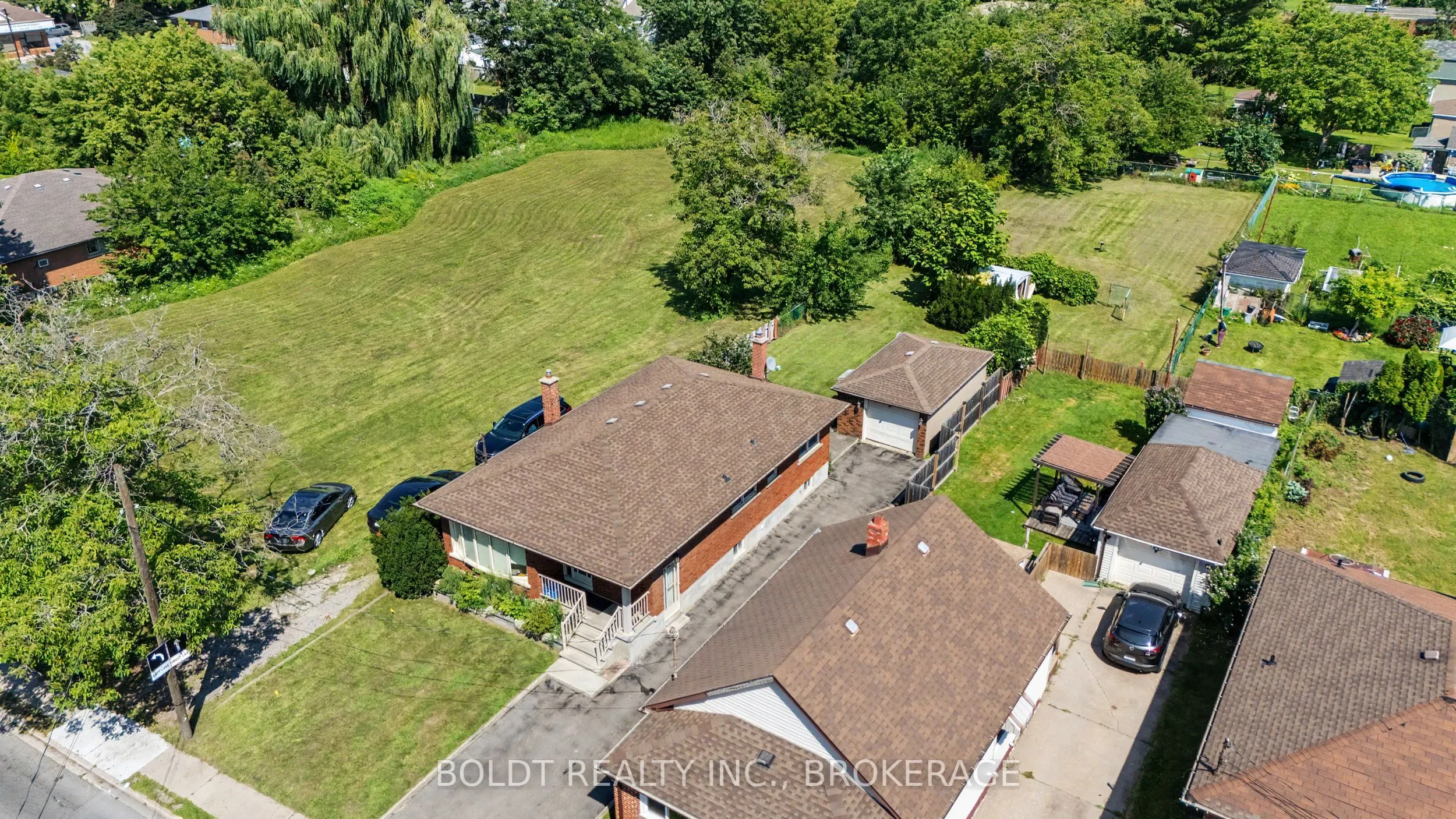 5568 Drummond Road