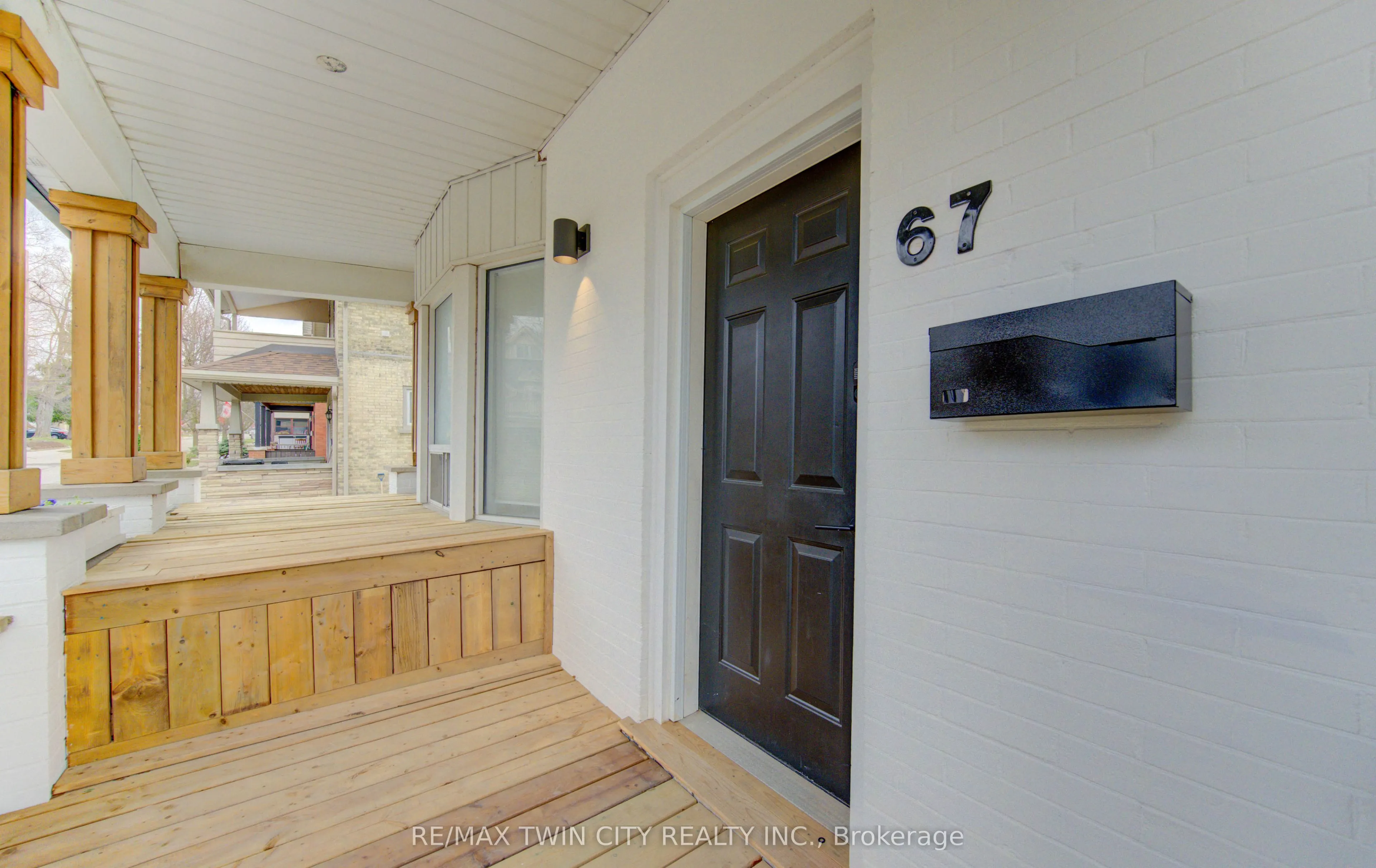 67 Louisa Street