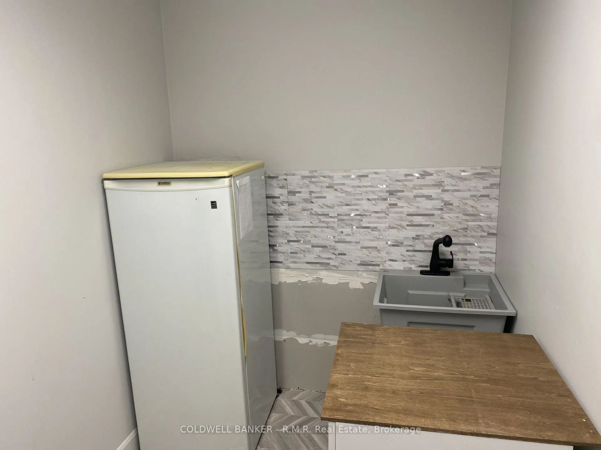 441 King Street E #2