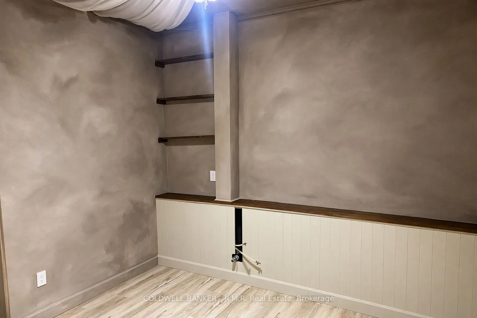 441 King Street E #2