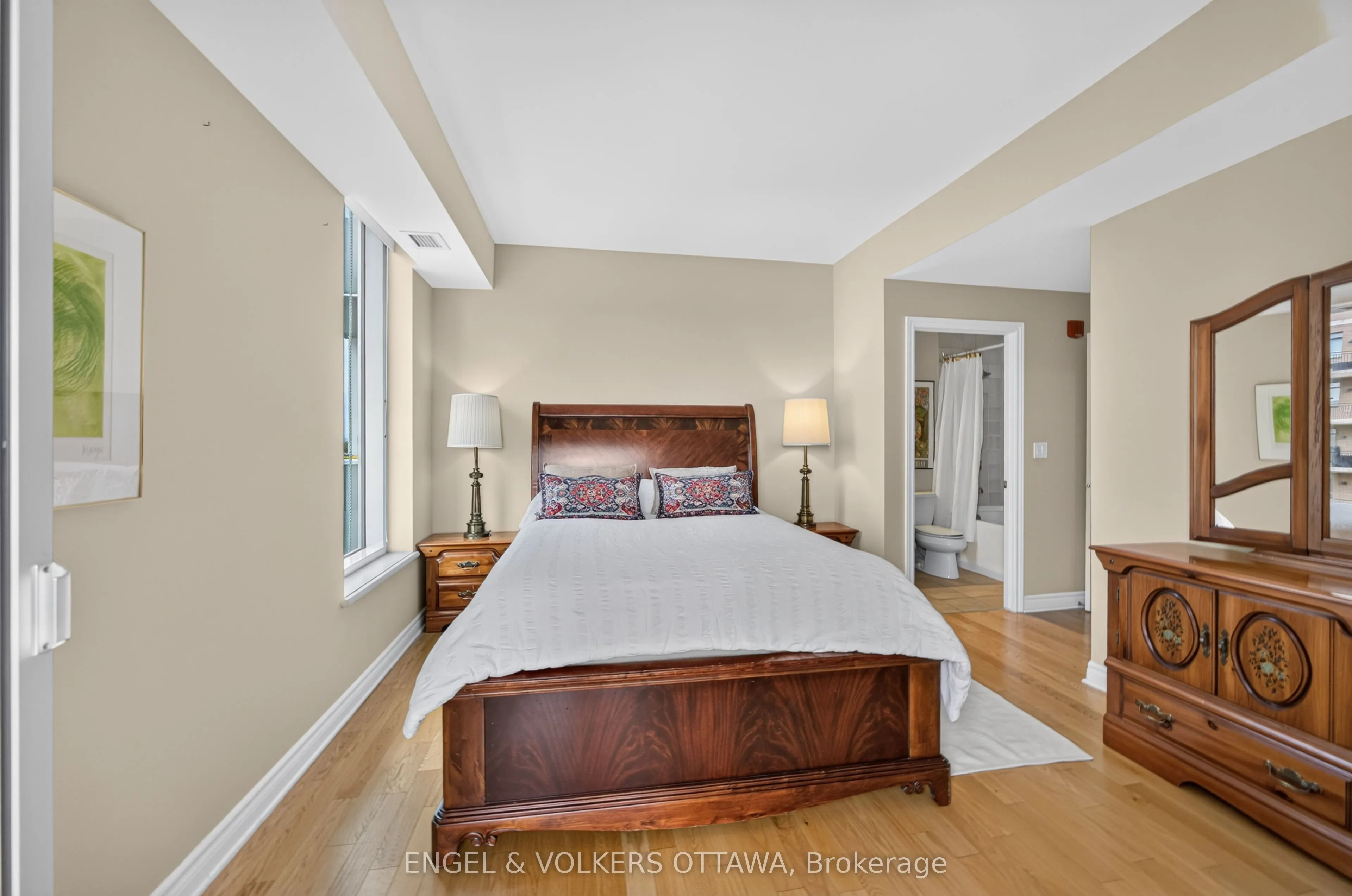 401 Golden Avenue #703