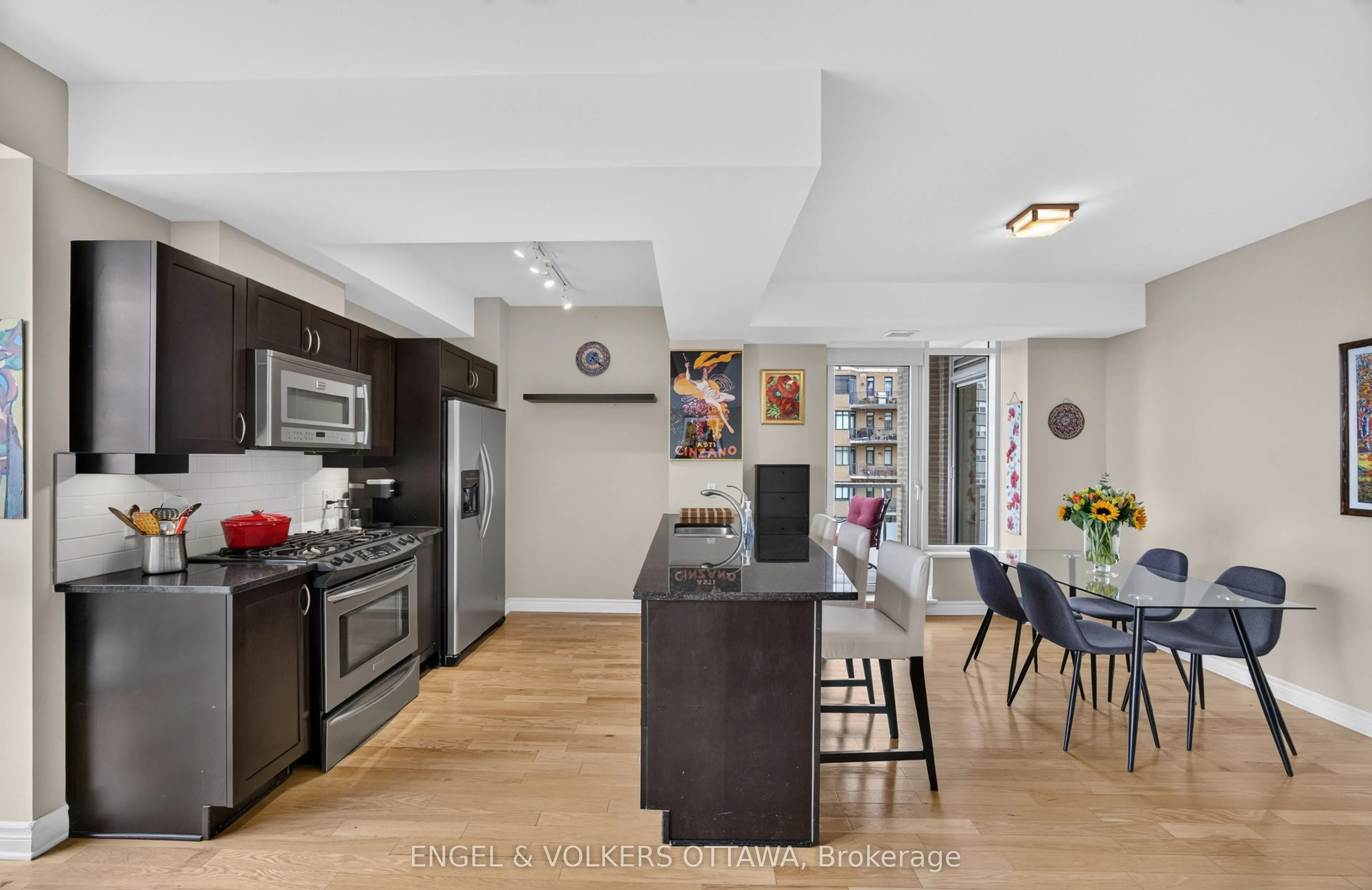 401 Golden Avenue #703