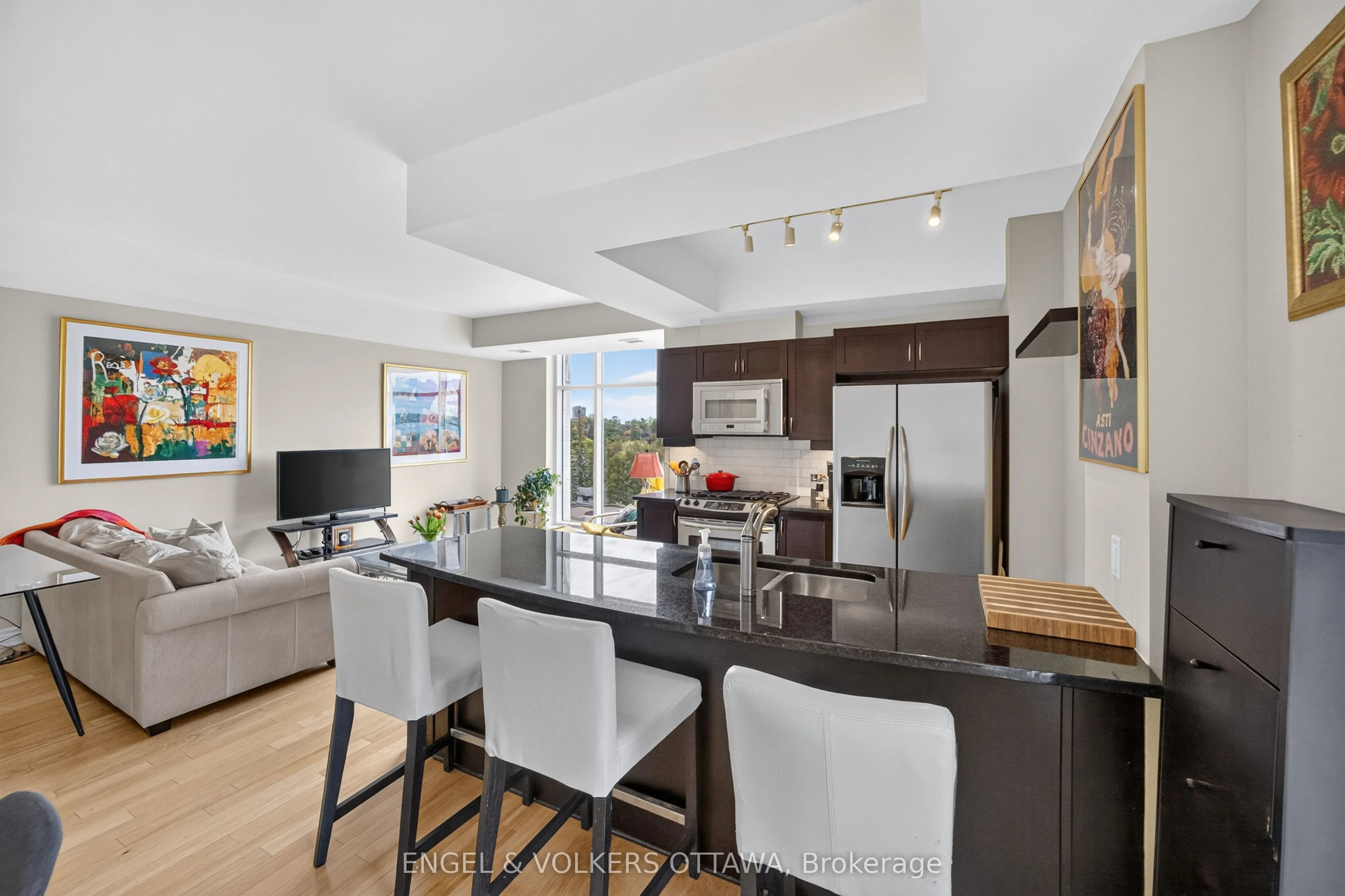 401 Golden Avenue #703