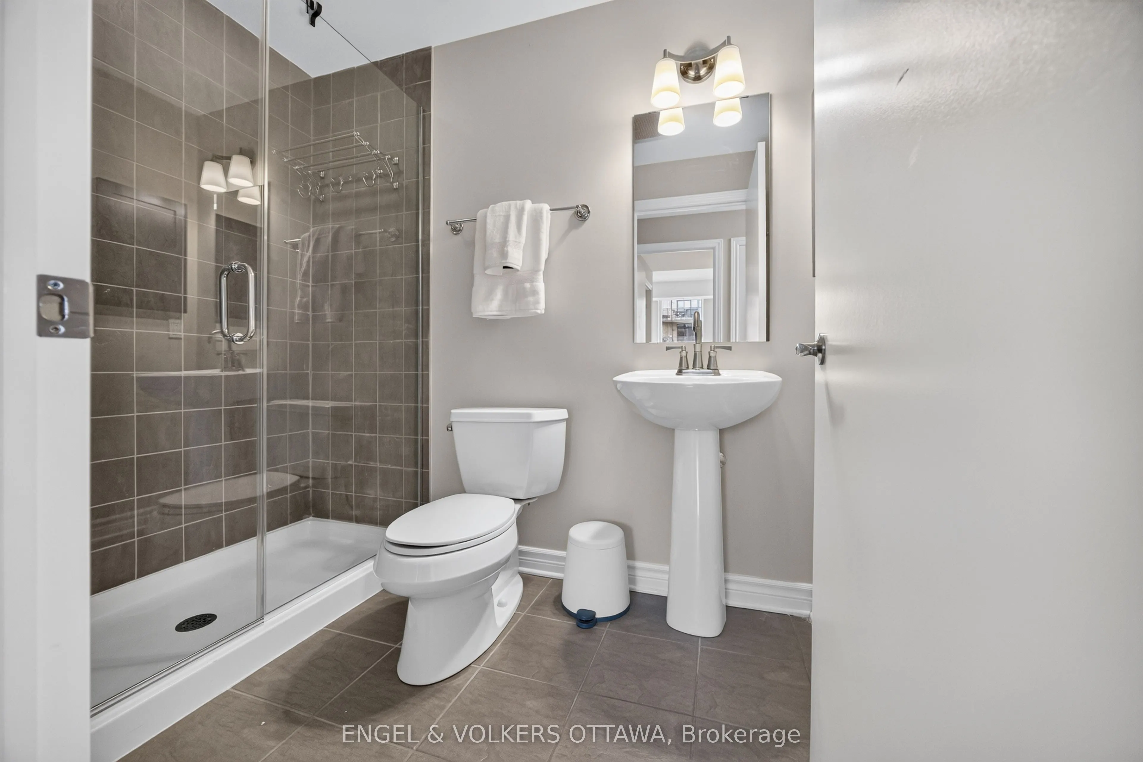 401 Golden Avenue #703