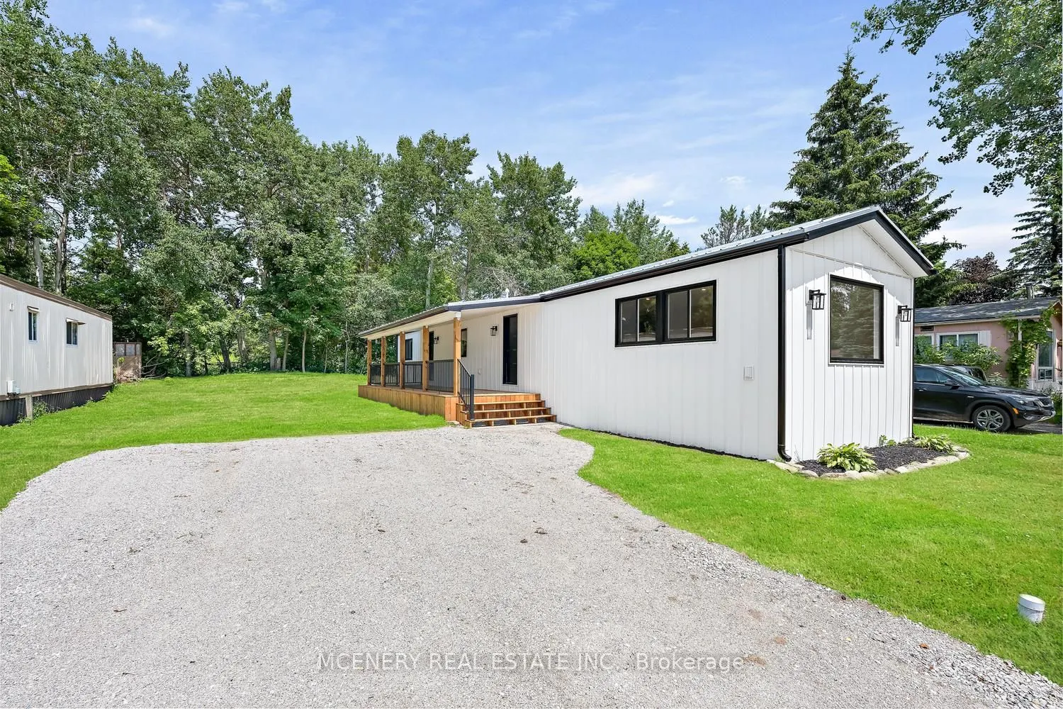 16 HEATHER Avenue