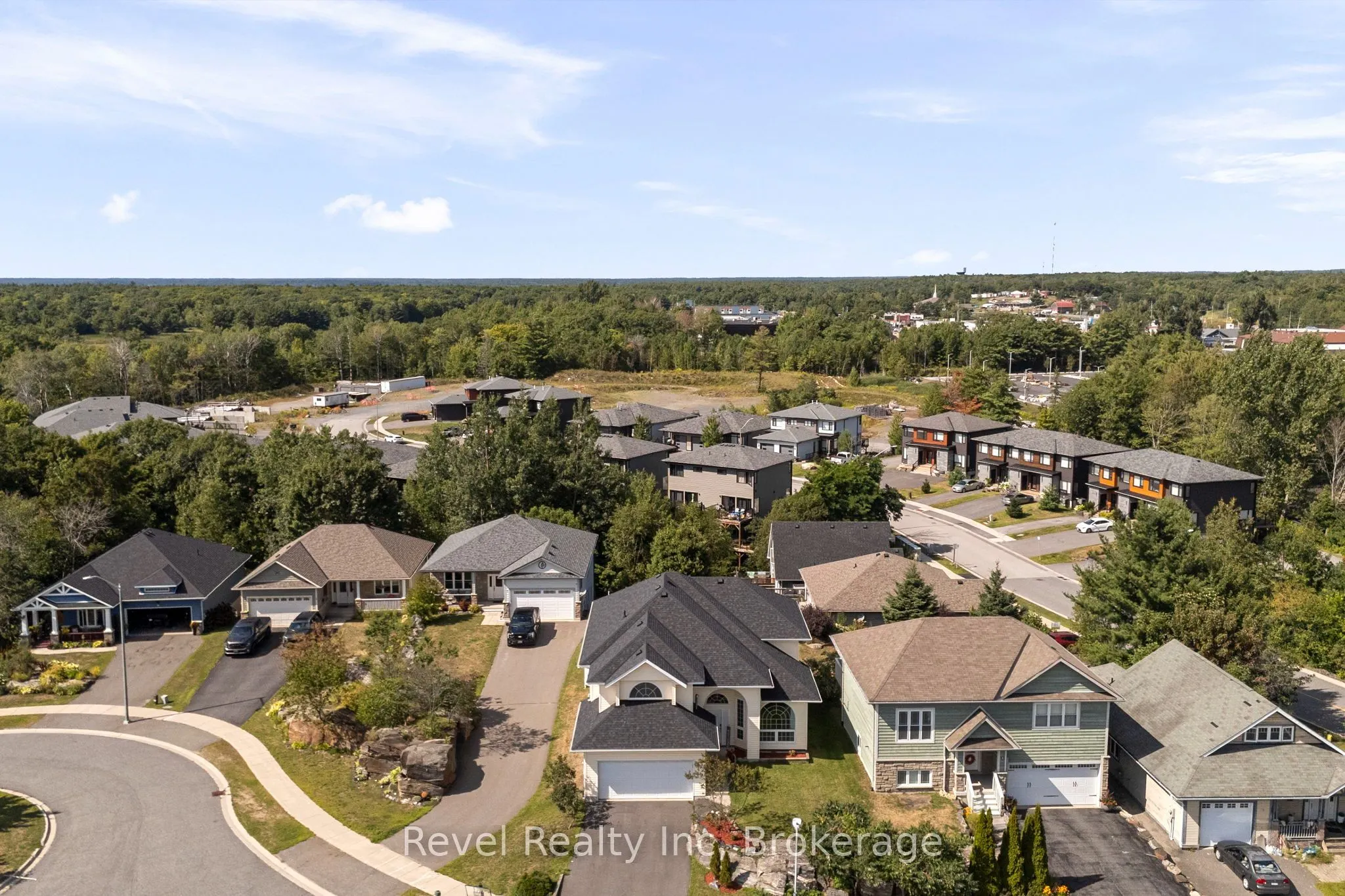5 Avery Court