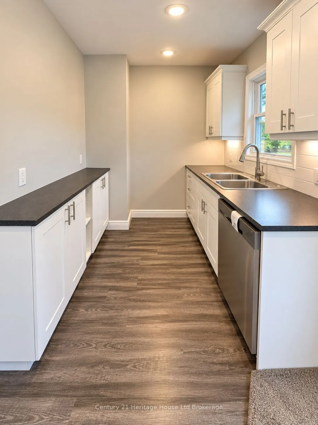 821 Wilton Crescent