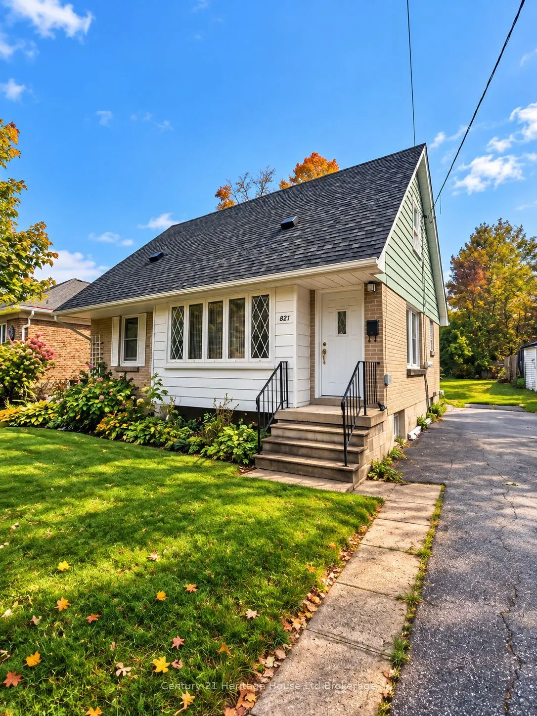 821 Wilton Crescent