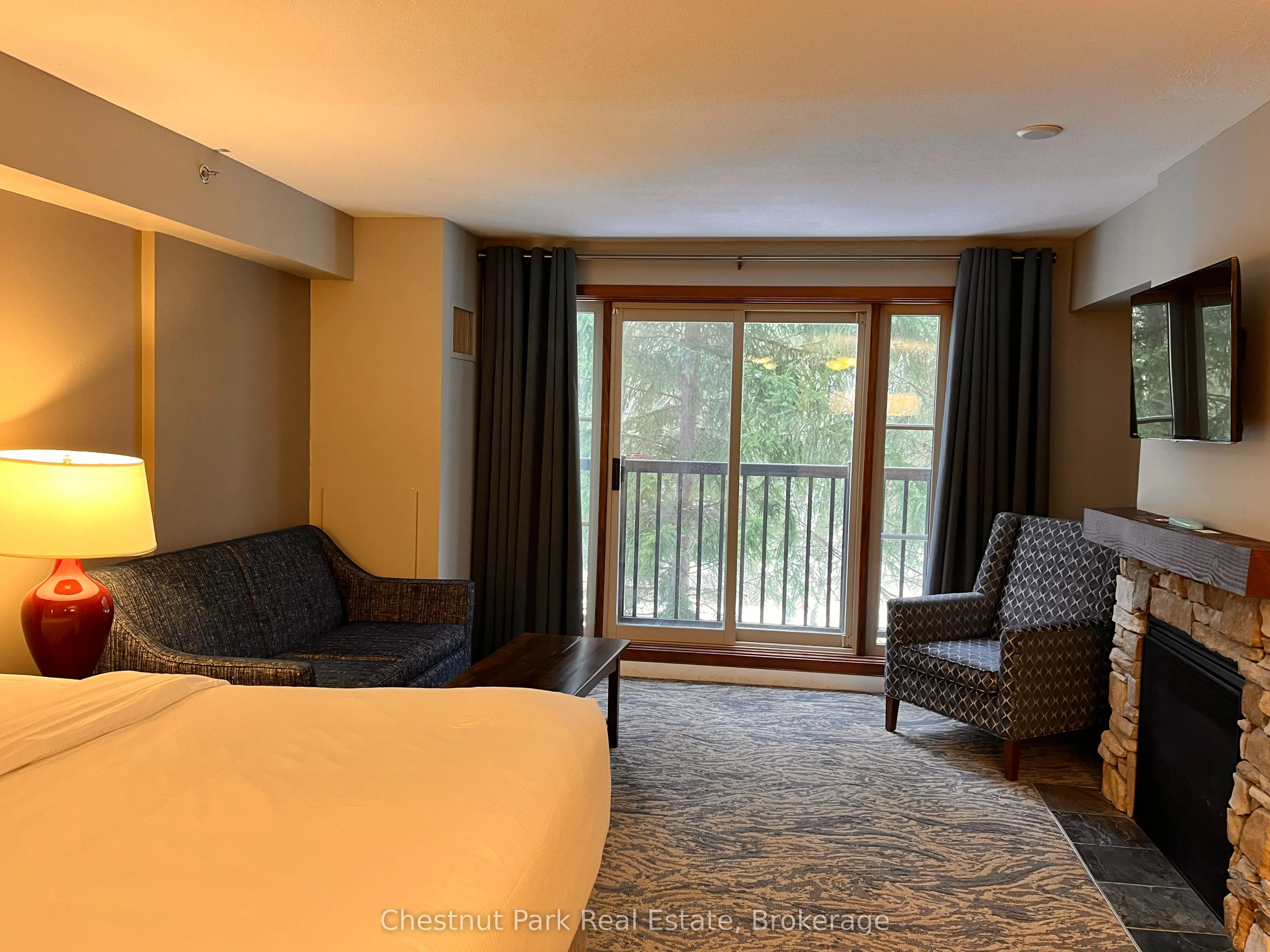 156 Jozo Weider Boulevard #213