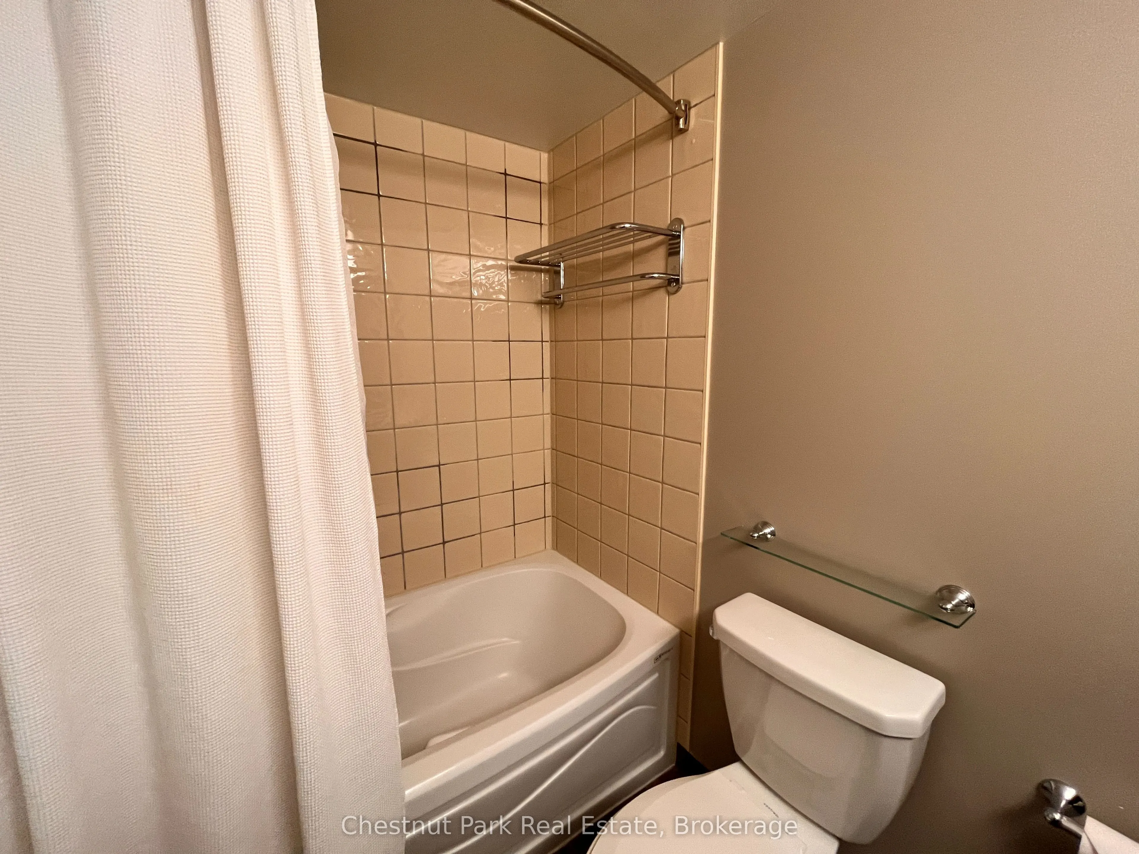 156 Jozo Weider Boulevard #213