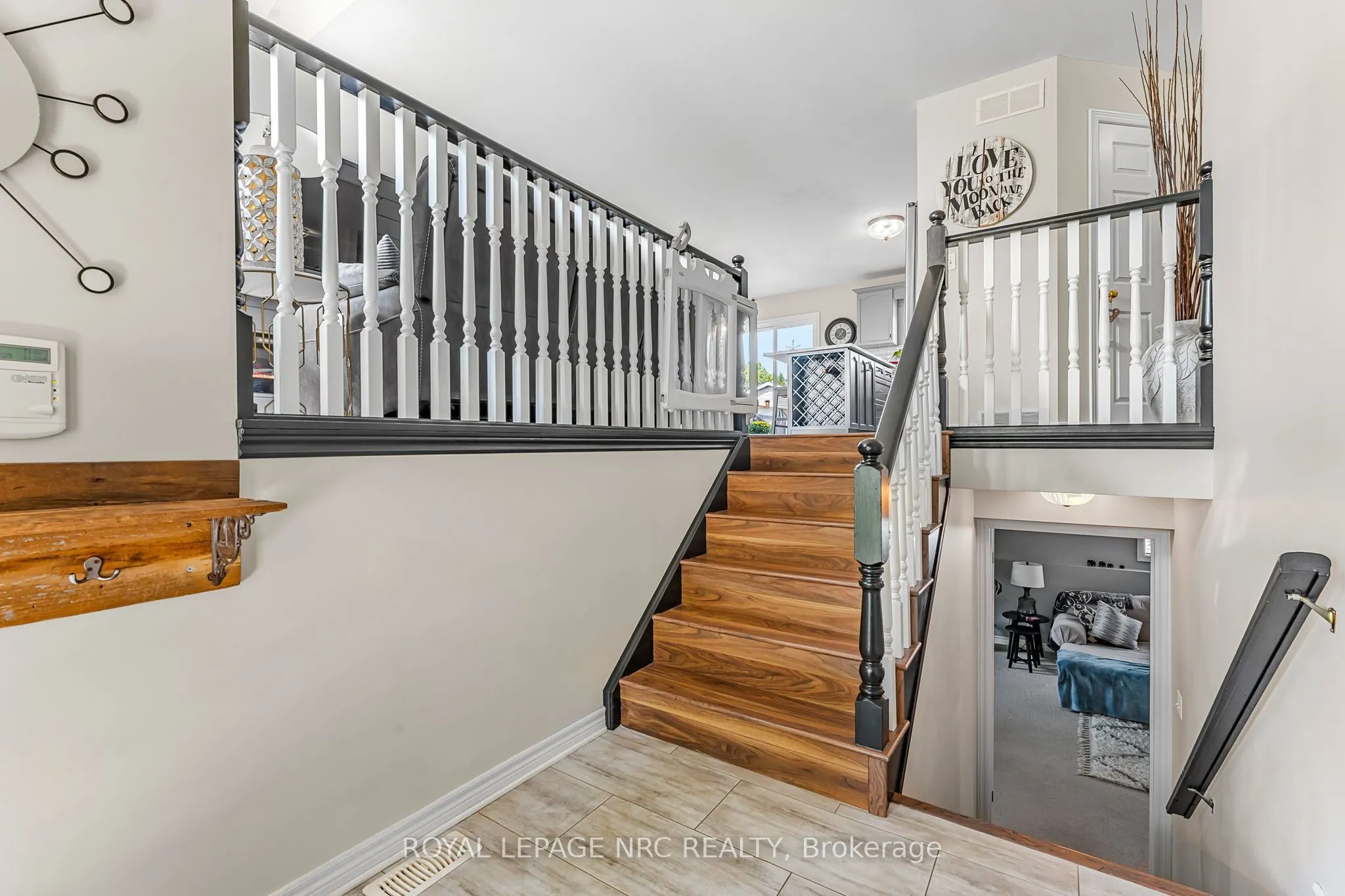 3584 CARVER Street
