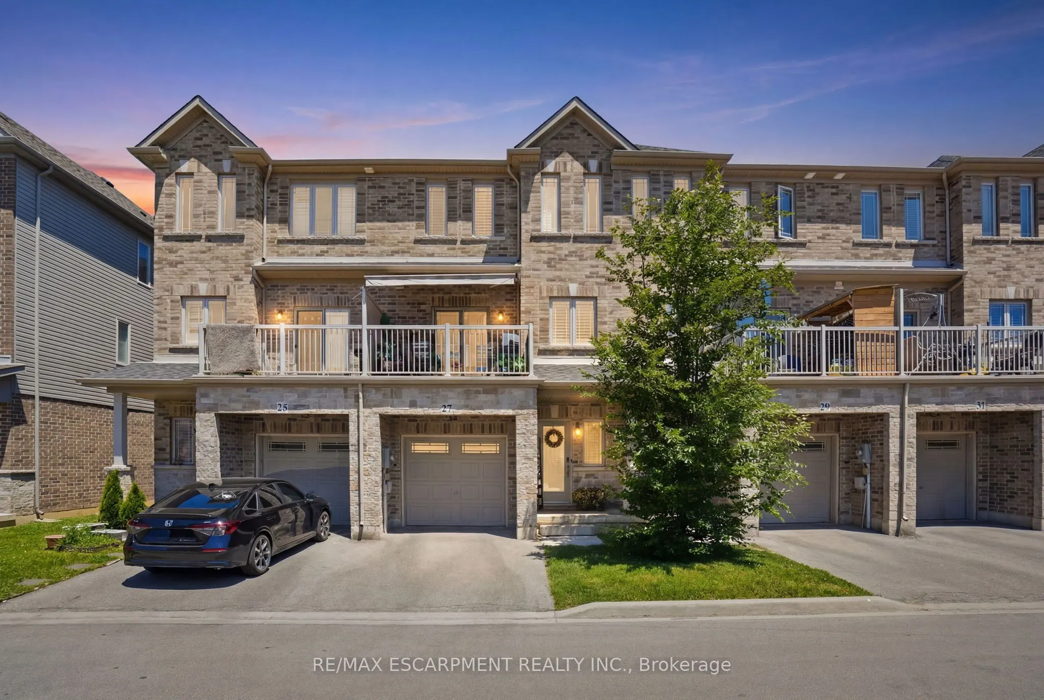 27 Crossings Way