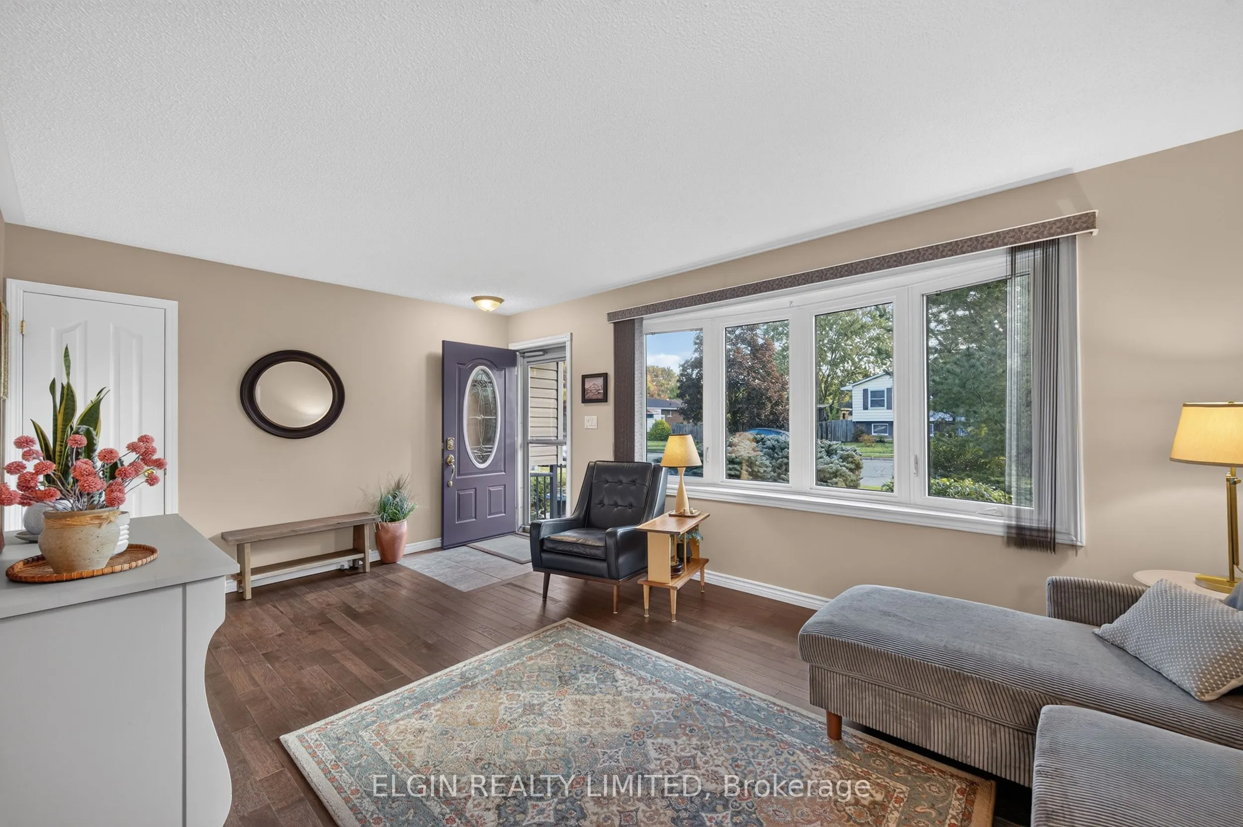 6 Aldborough Avenue