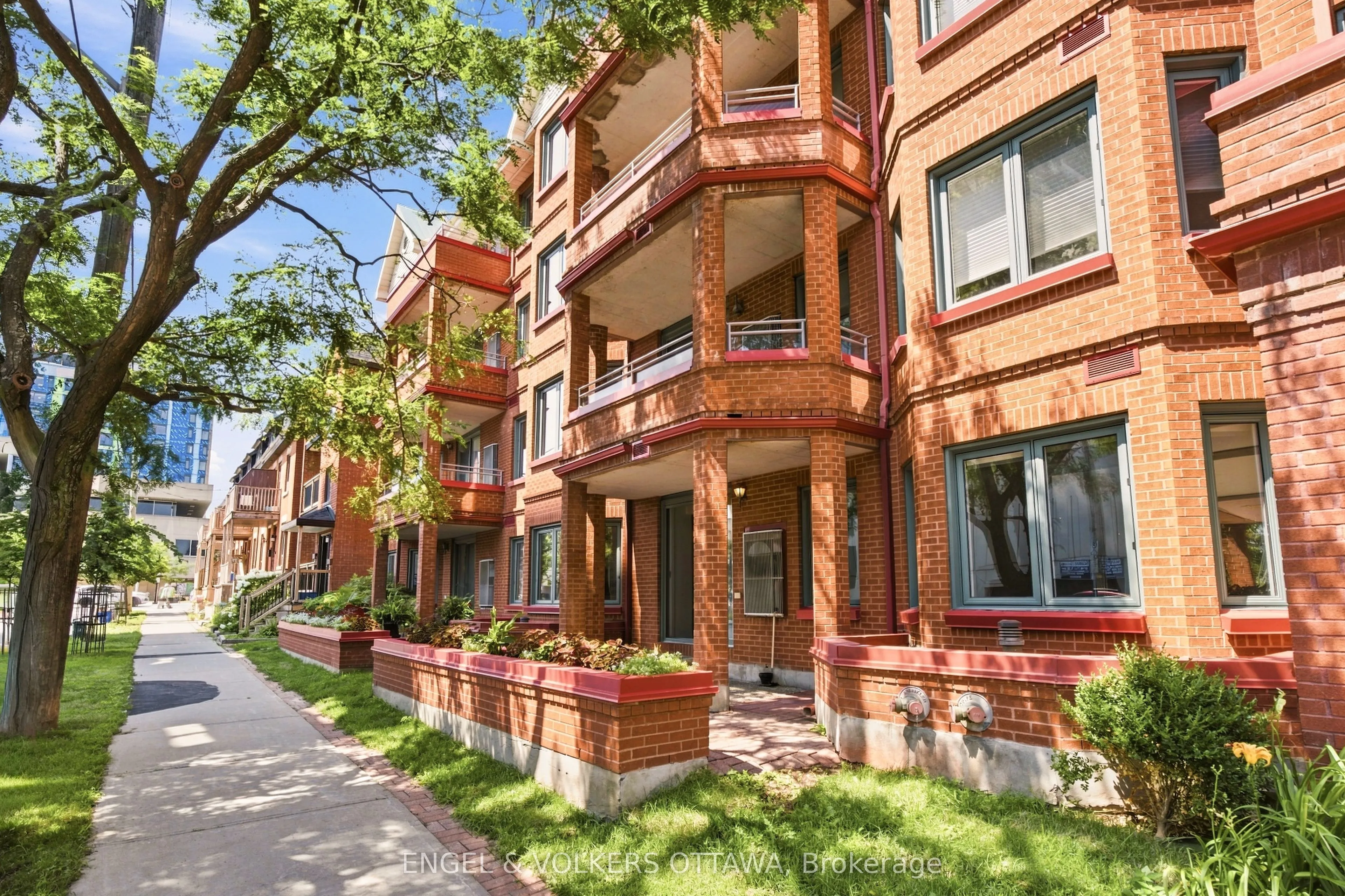 45 Argyle Avenue #101