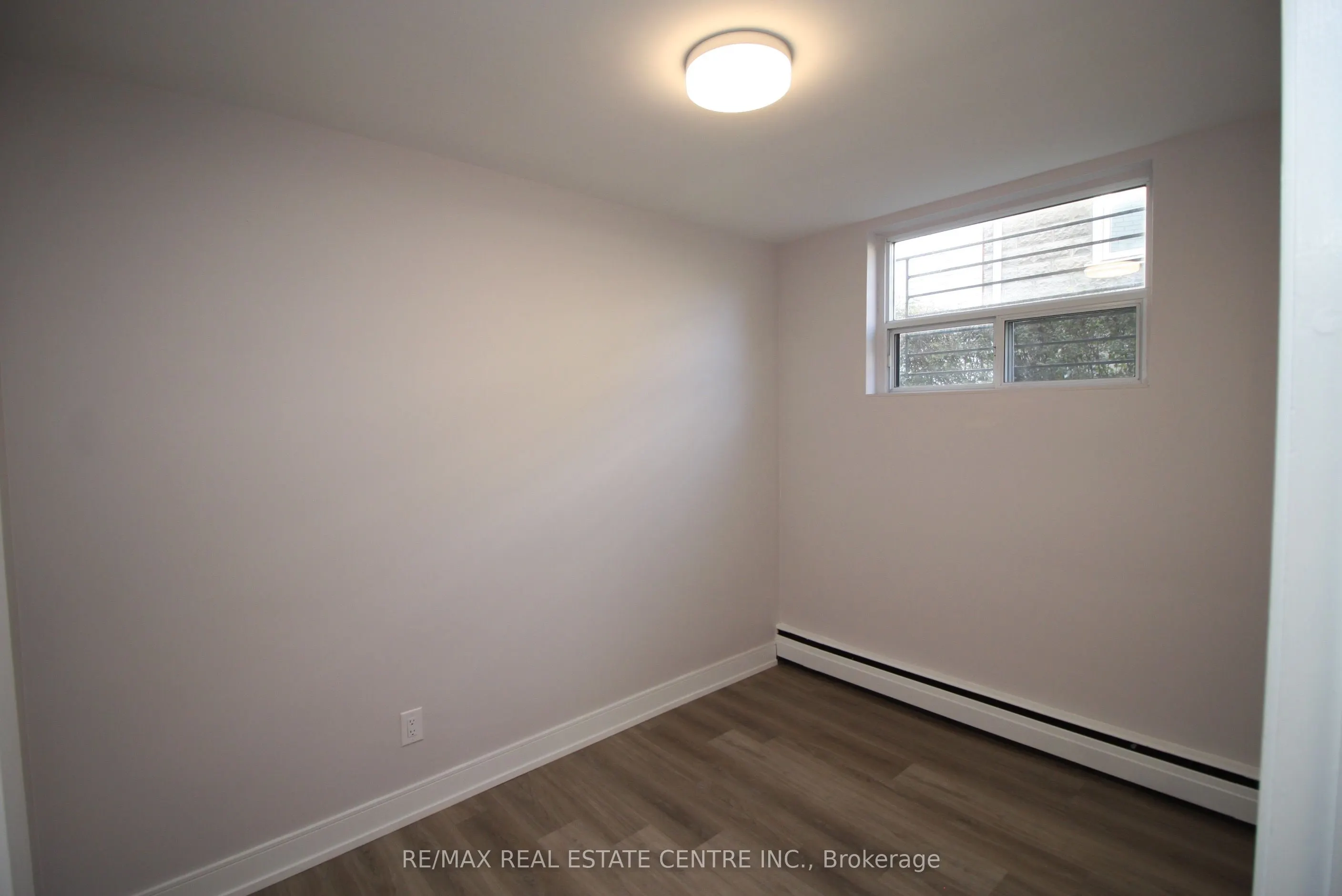 424 ARGYLE Street S #1