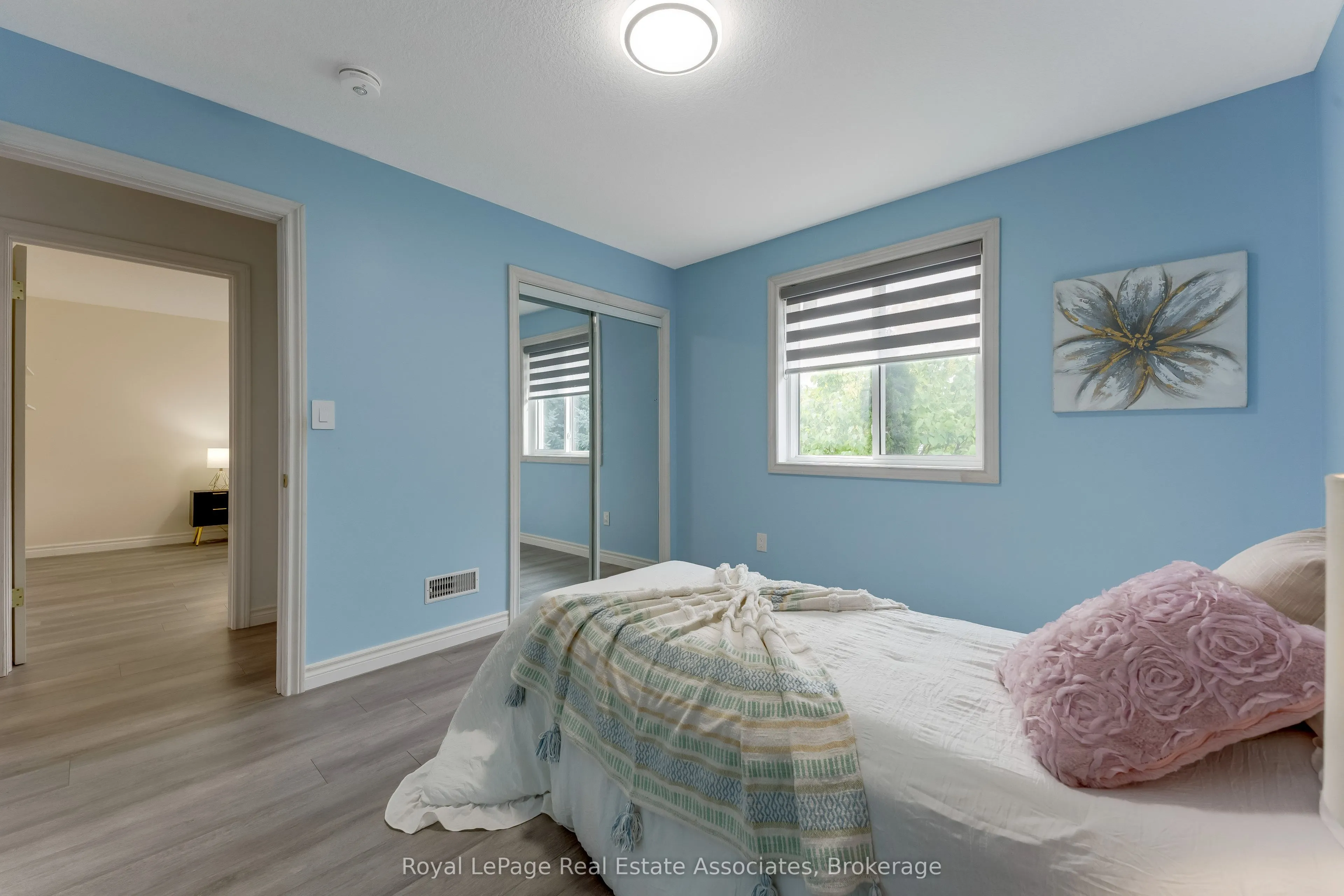 406 Sandy Cove Crescent