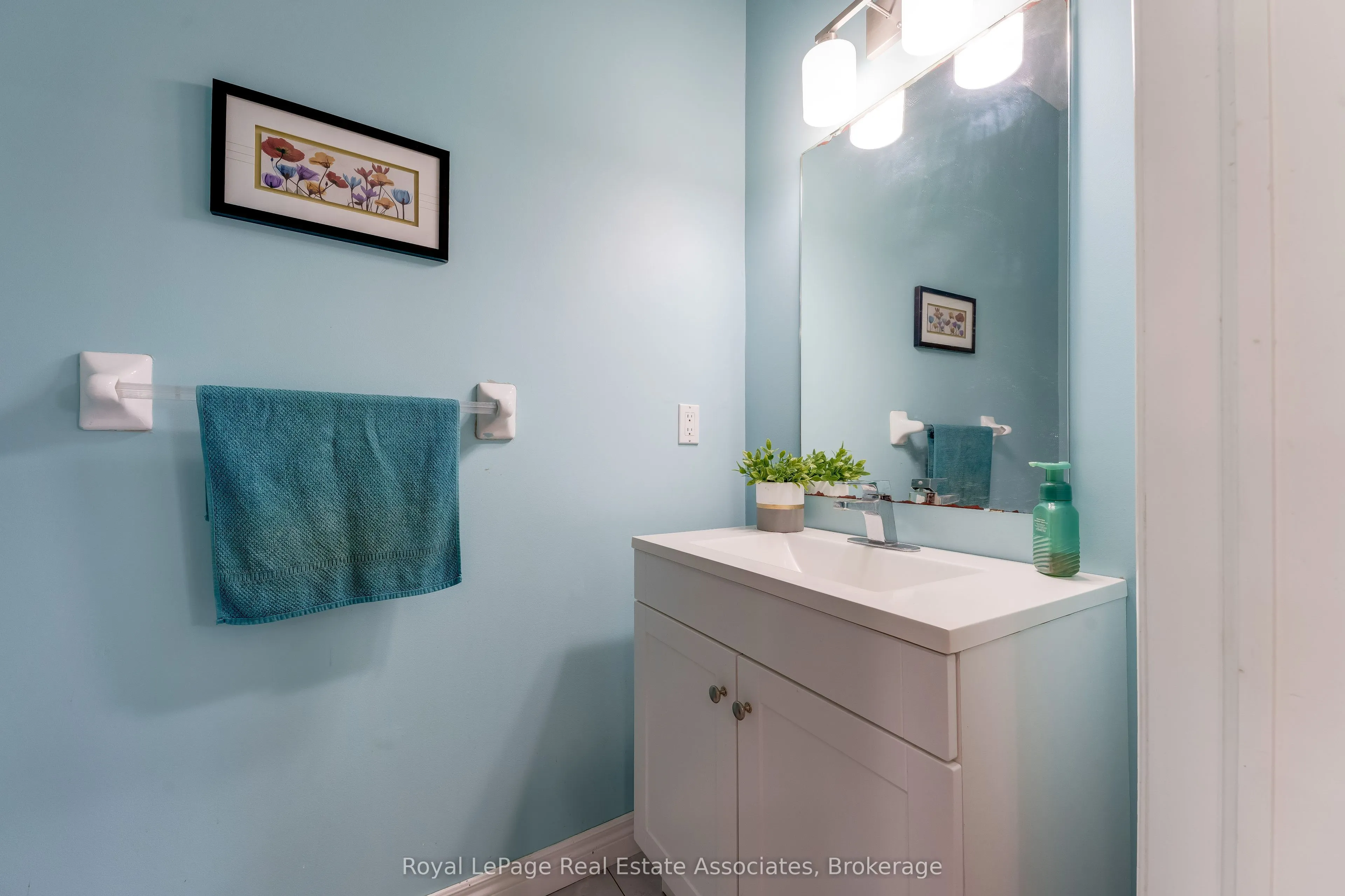 406 Sandy Cove Crescent